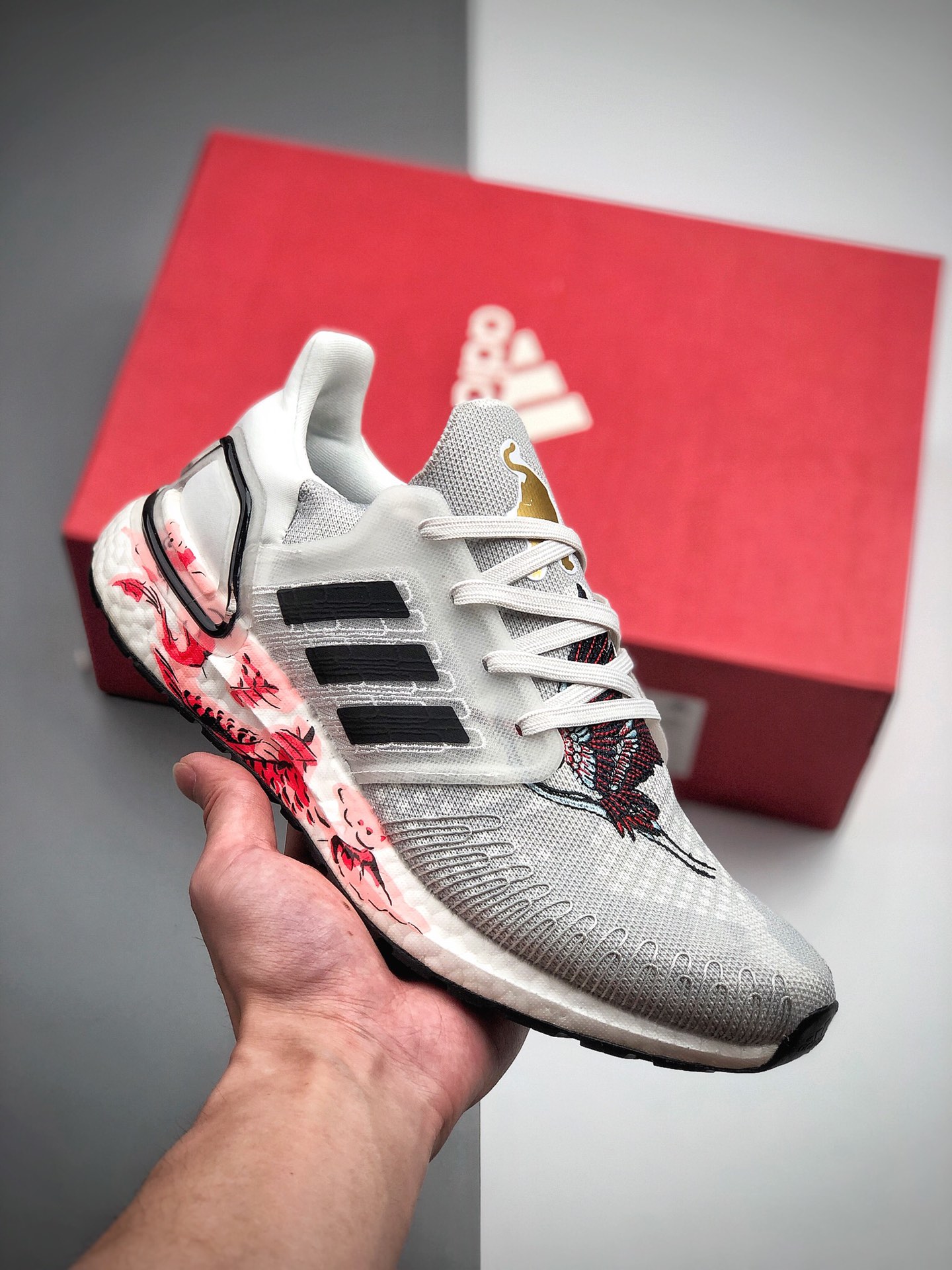 150 Adidas 阿迪达斯 Ultra Boost 20 超弹力爆米花中底 联名休闲跑步鞋