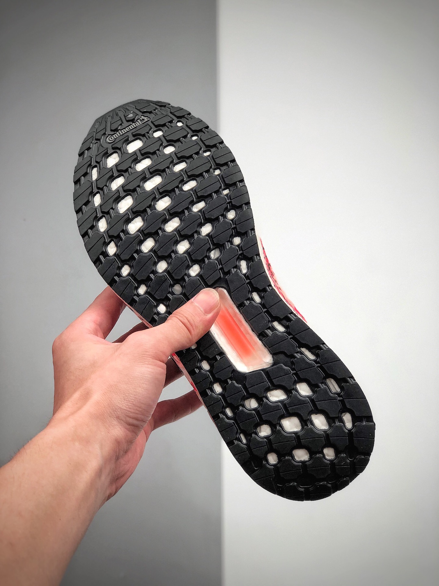 150 Adidas 阿迪达斯 Ultra Boost 20 超弹力爆米花中底 联名休闲跑步鞋