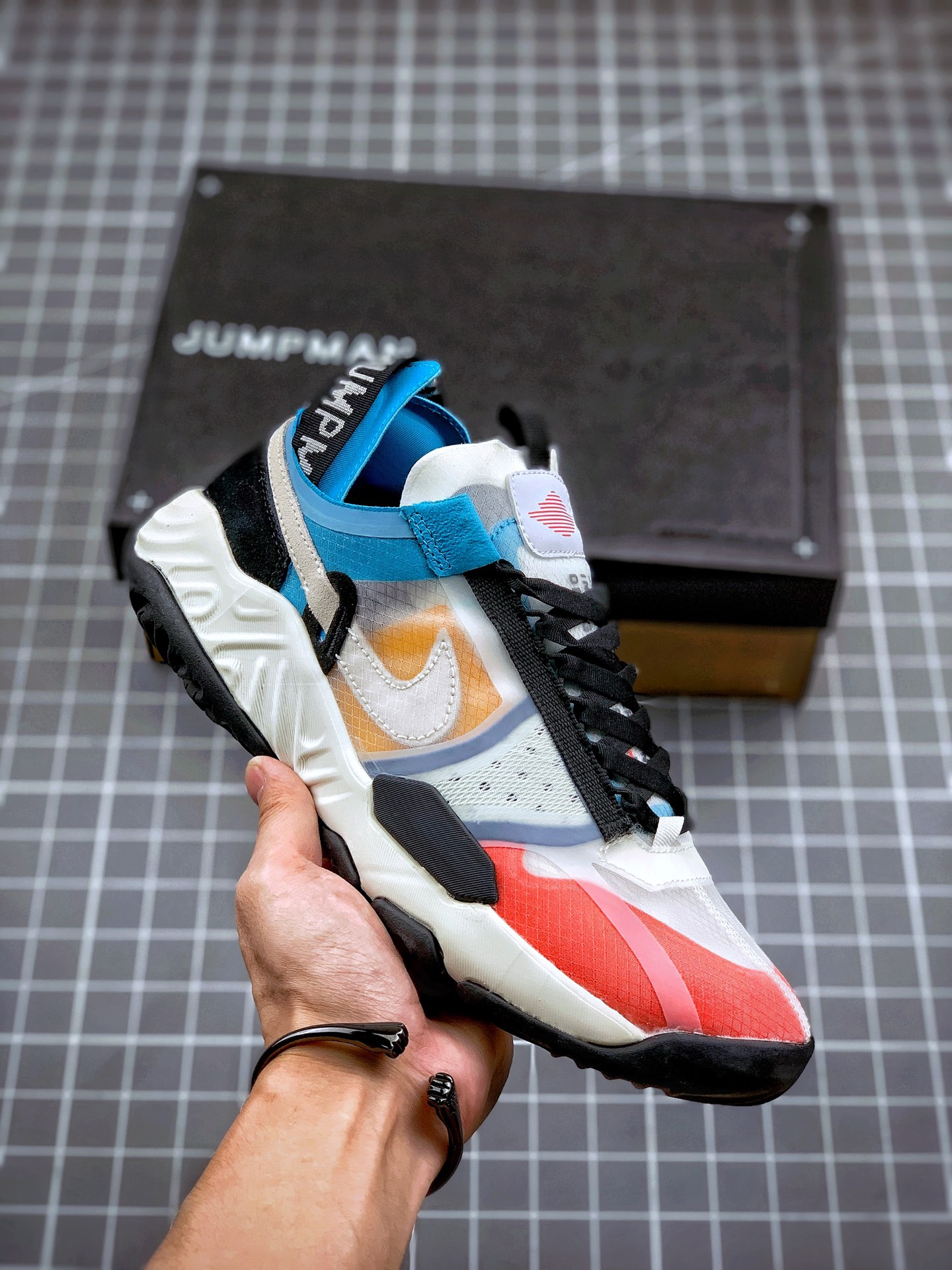 250 Air Jordan Delta SP 白红蓝近期日常上脚的绝佳选择货号: CZ4778-100