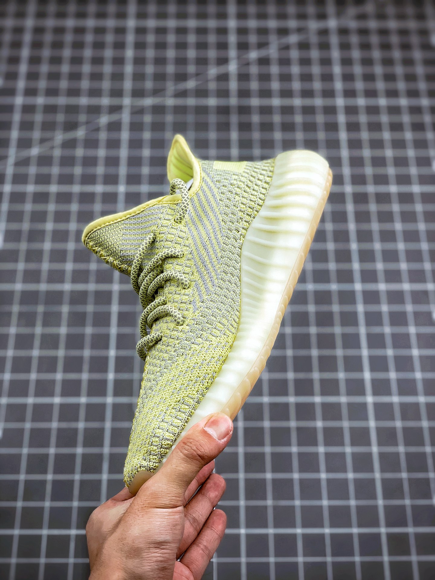 200 AD Yeezy 350 Boost V2 黄天使