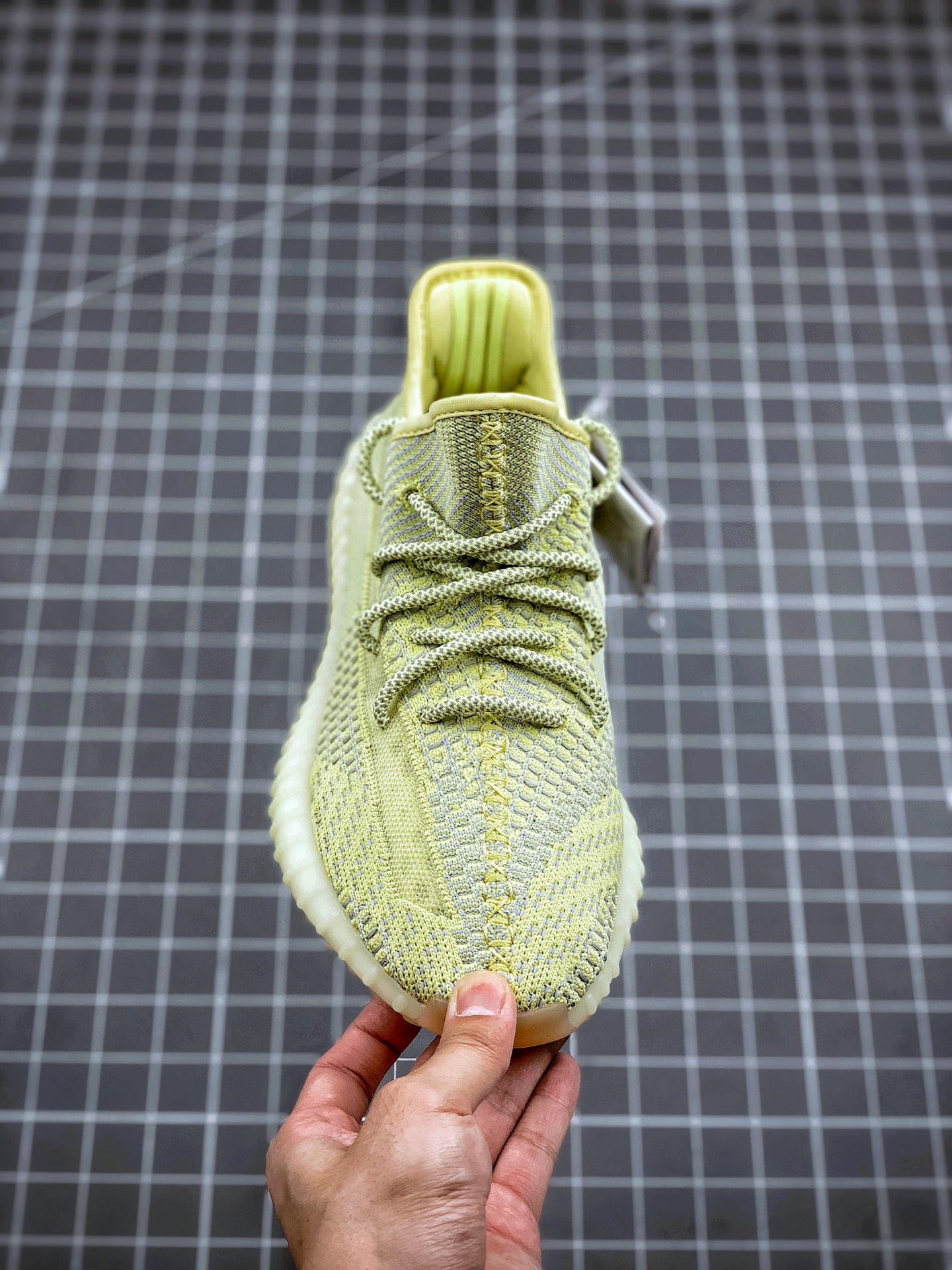 200 AD Yeezy 350 Boost V2 黄天使