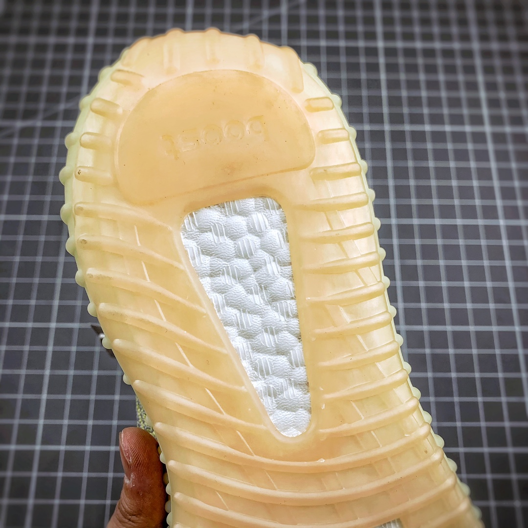 200 AD Yeezy 350 Boost V2 黄天使