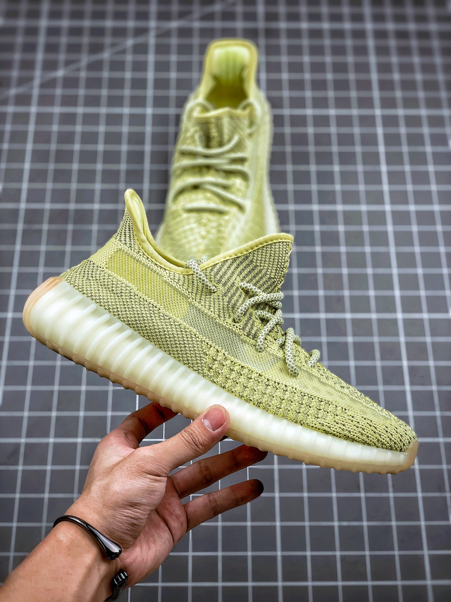 200 AD Yeezy 350 Boost V2 黄满天星