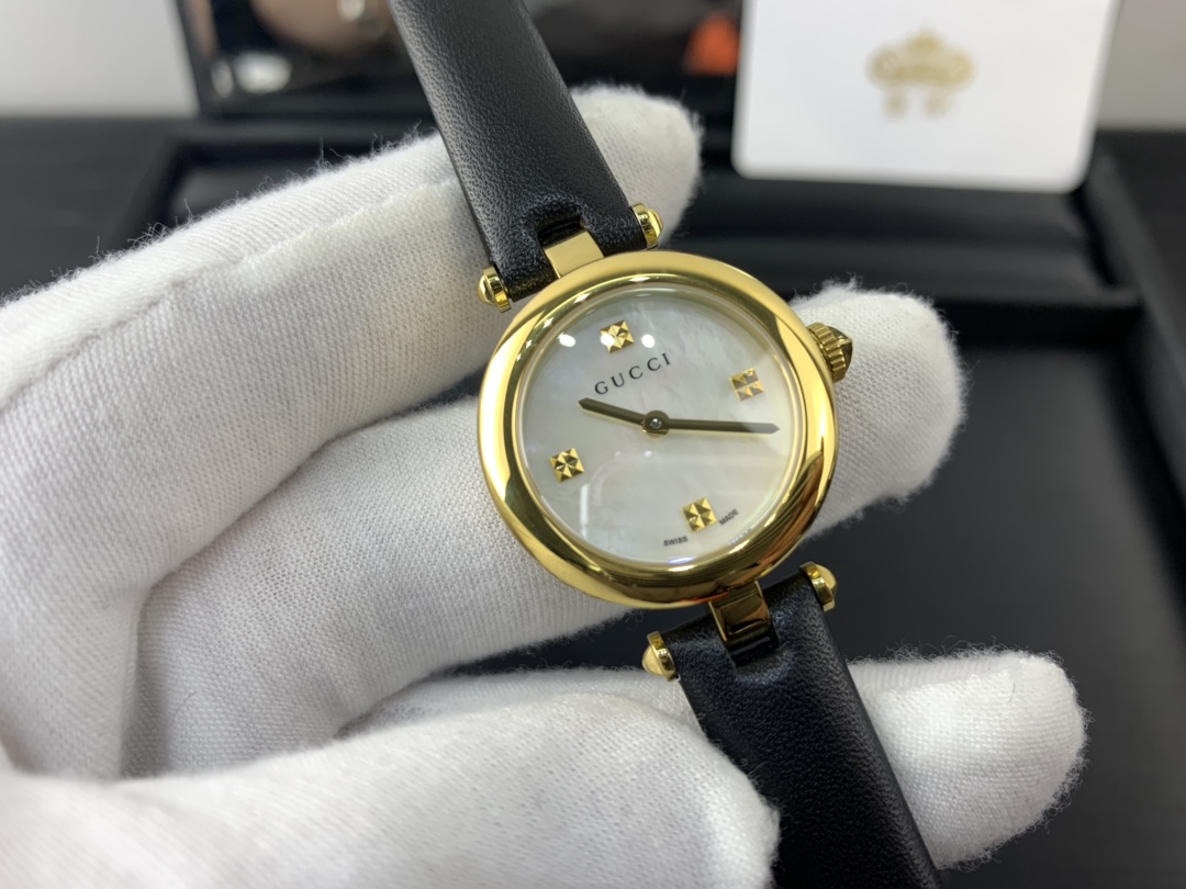 Gucci 皇家 古驰小巧 女表黄金壳