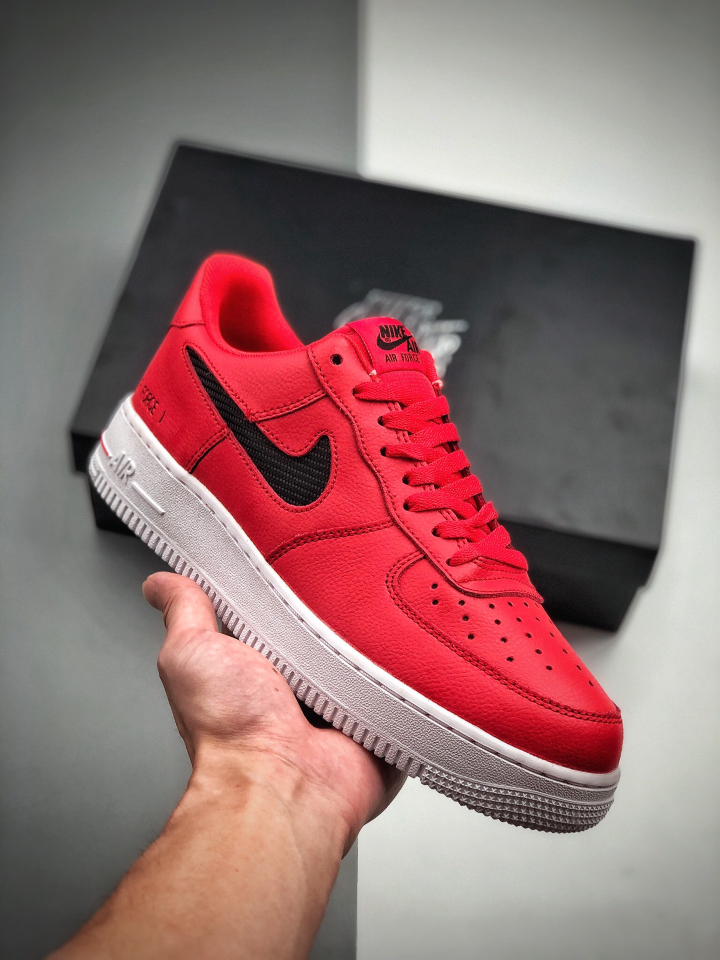 200 耐克Nike 空军一号运动休闲板鞋  货号：CZ7377-600