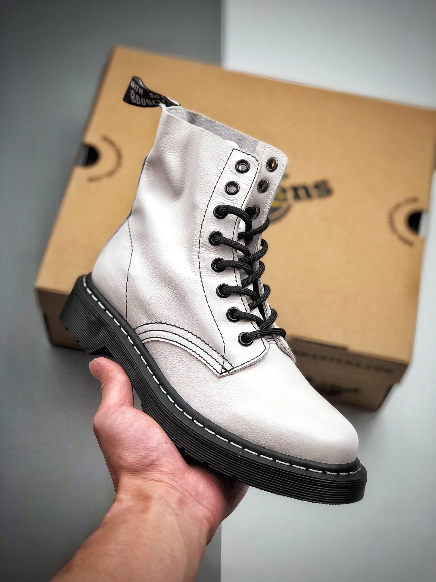 250 东莞公司级 纯原全权软头层 Dr.martens 马丁靴 1460系列