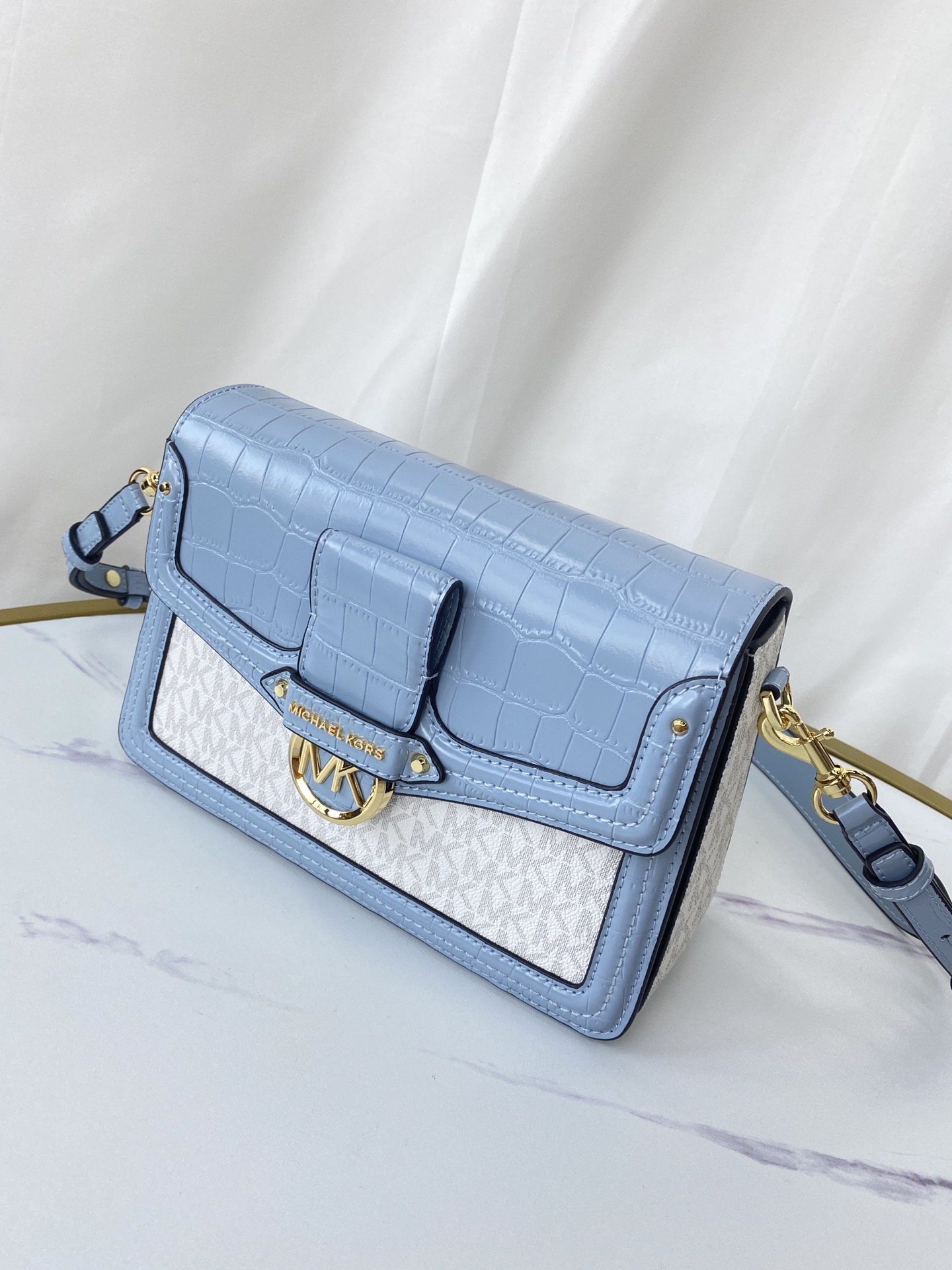 Michael Kors ～mk Jessie 女士单肩包，2020最新鳄鱼皮配老花酒神包