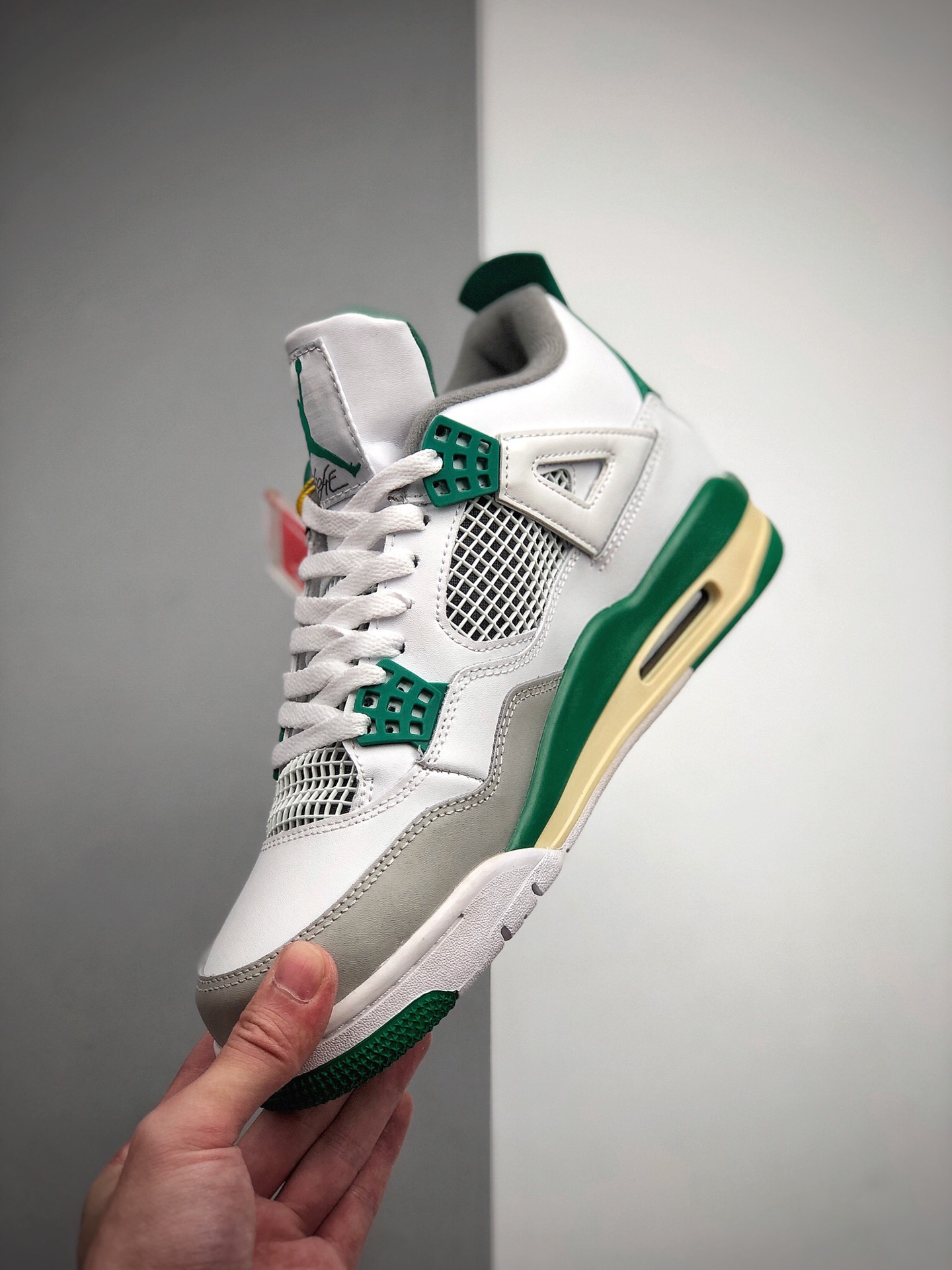 200  Air Jordan AJ4 Retro “Motorsport” 白灰绿308497-117