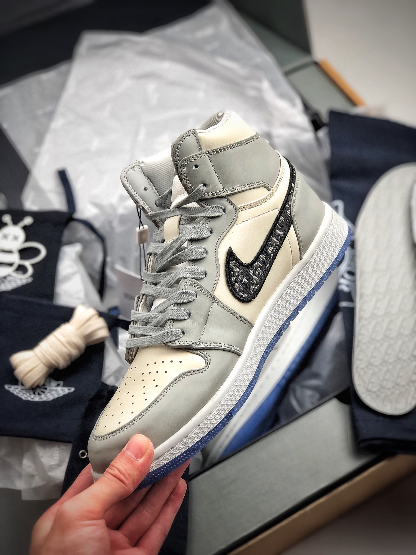 560  耐克 Dior x Air Jordan 1 HI OG “迪奥联名”AJ1高帮休闲篮球鞋