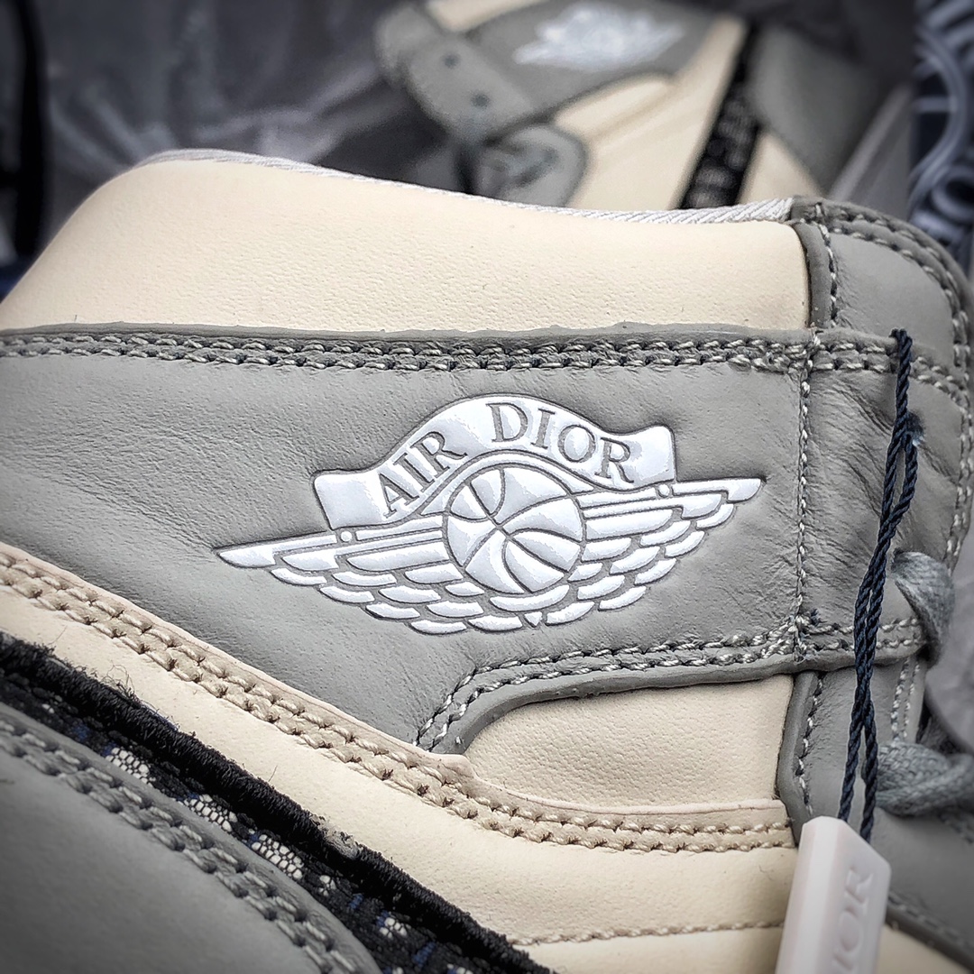 560  耐克 Dior x Air Jordan 1 HI OG “迪奥联名”AJ1高帮休闲篮球鞋