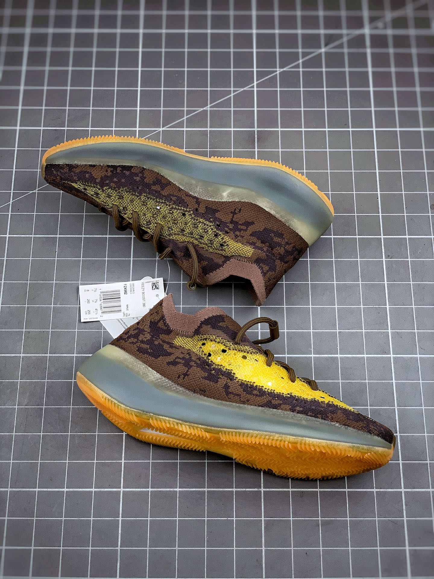 370 YEEZY Boost 380 棕黄