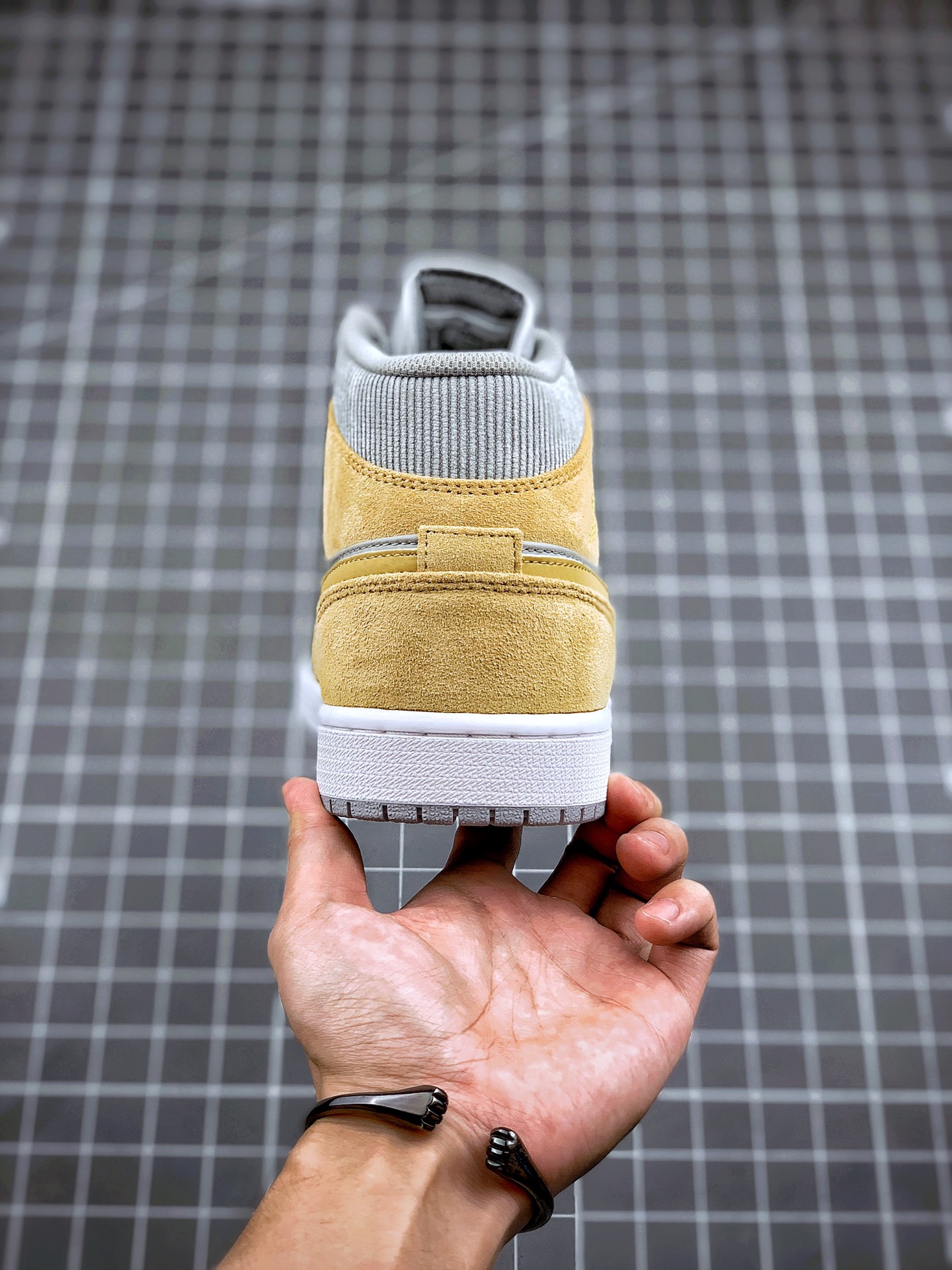 250 Air Jordan 1 Mid 棕灰 AJ1乔1中邦休闲板鞋 同步官方配色  DA4666-001