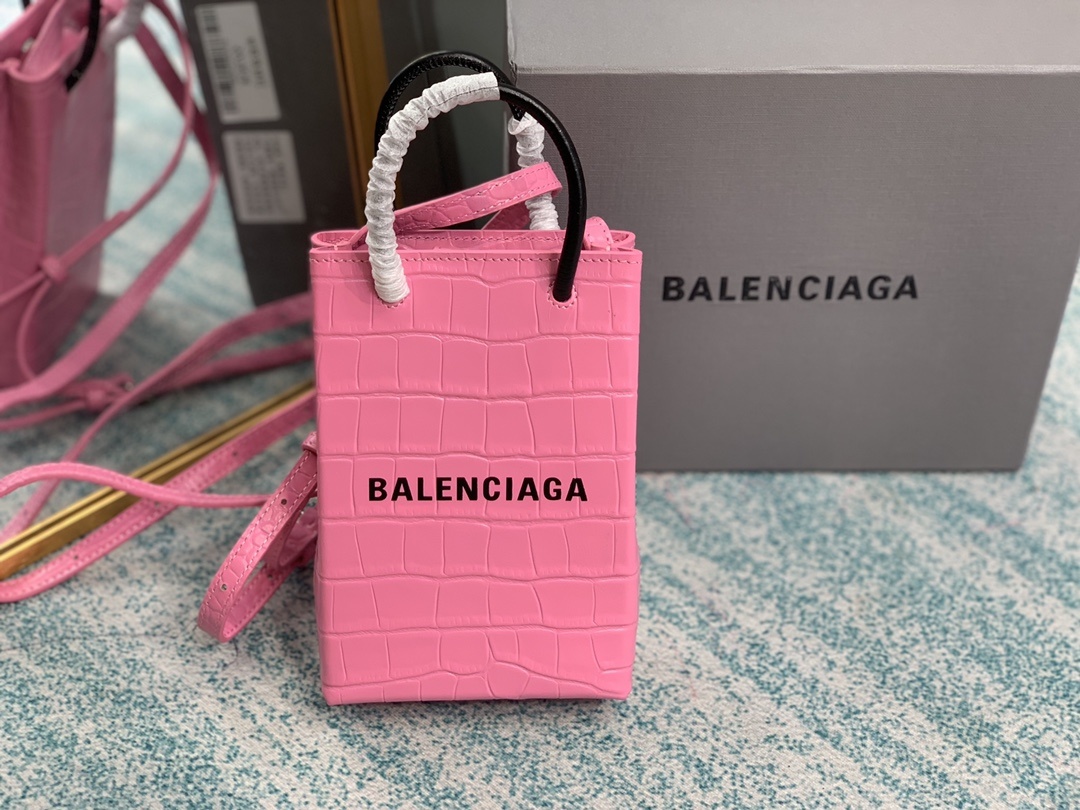 鳄鱼纹Balenciagα牛皮购物袋