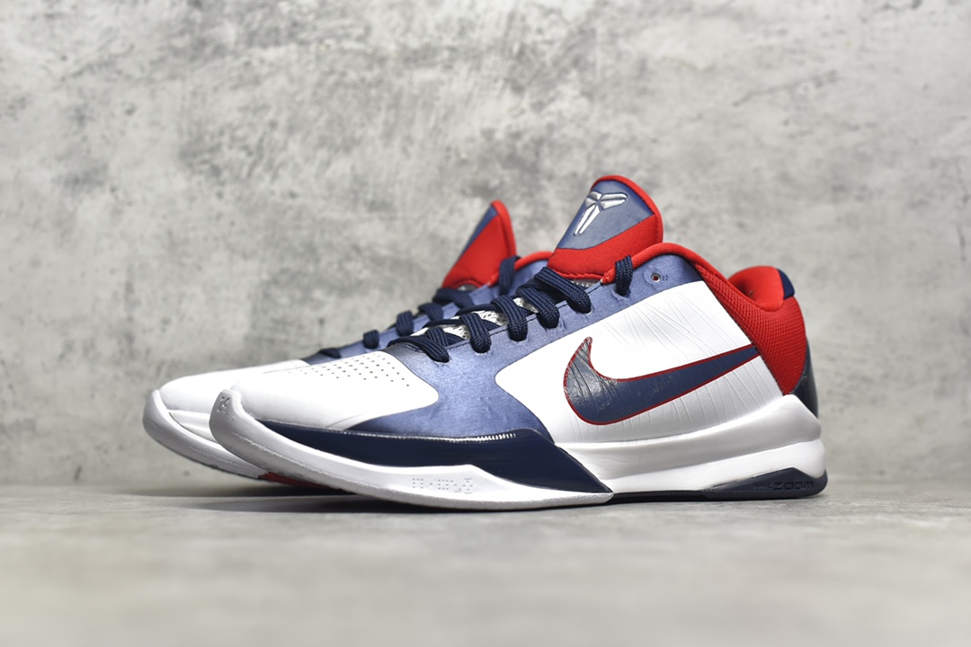 KOBE5鞋码39-46偏小0.5灭