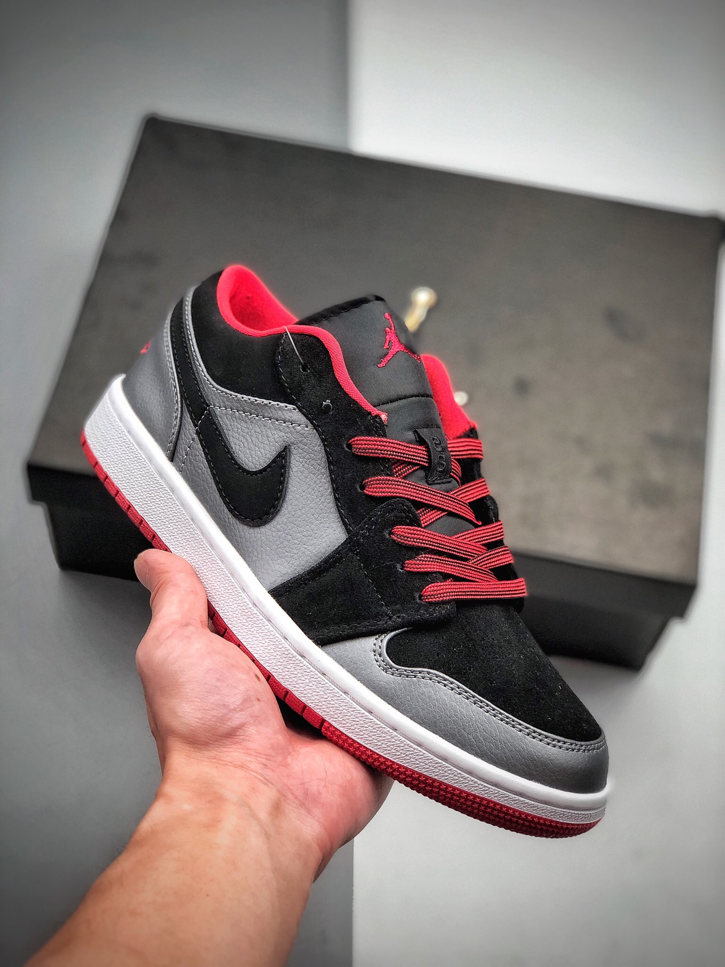 200  Nike Air Jordan 1 Retro Low AJ1/乔1低帮时尚潮流运动休闲板鞋553558-002