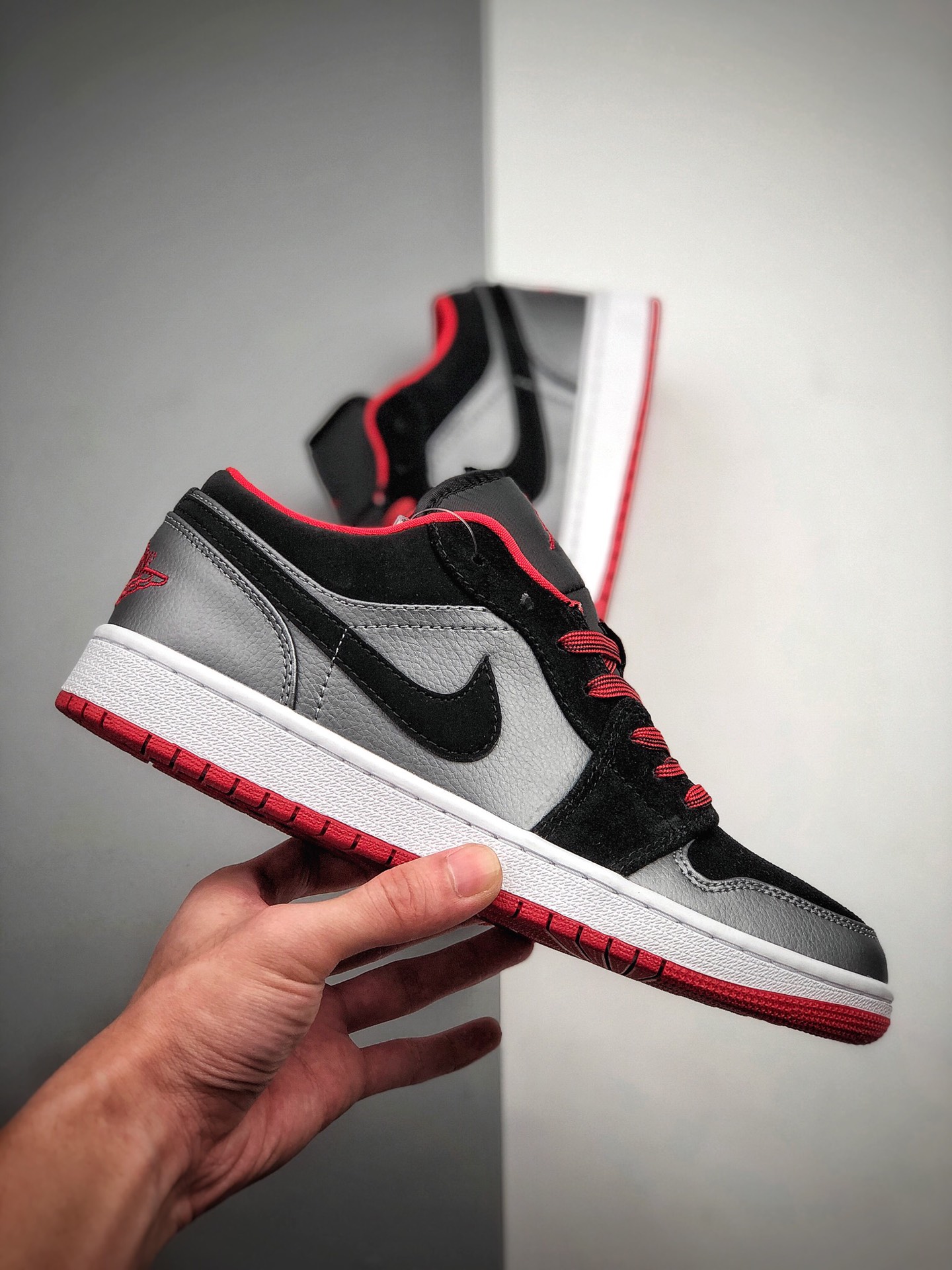 200  Nike Air Jordan 1 Retro Low AJ1/乔1低帮时尚潮流运动休闲板鞋553558-002