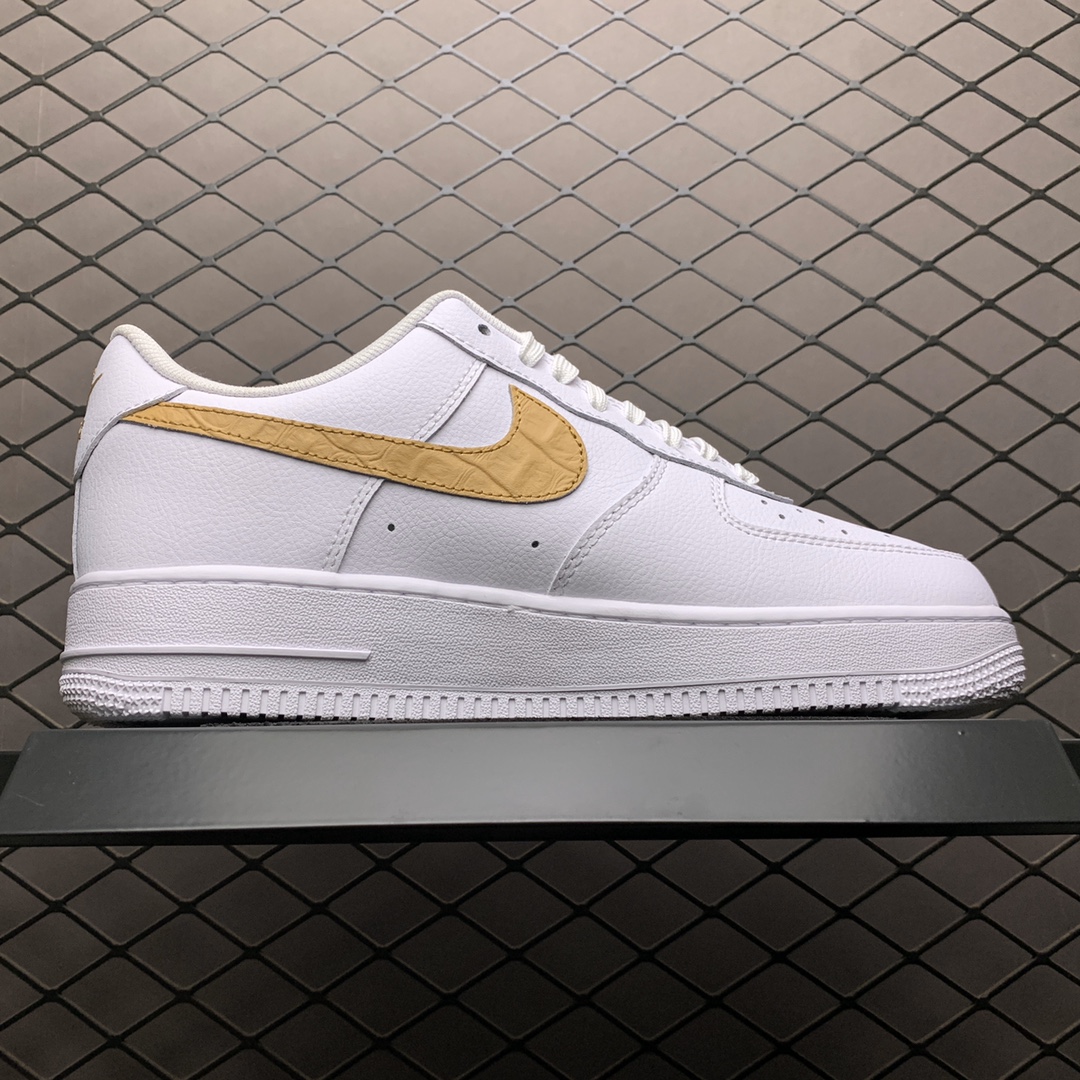 200 Nike Air Force 1'07 空军一号低帮运动休闲板鞋 CW7567-101