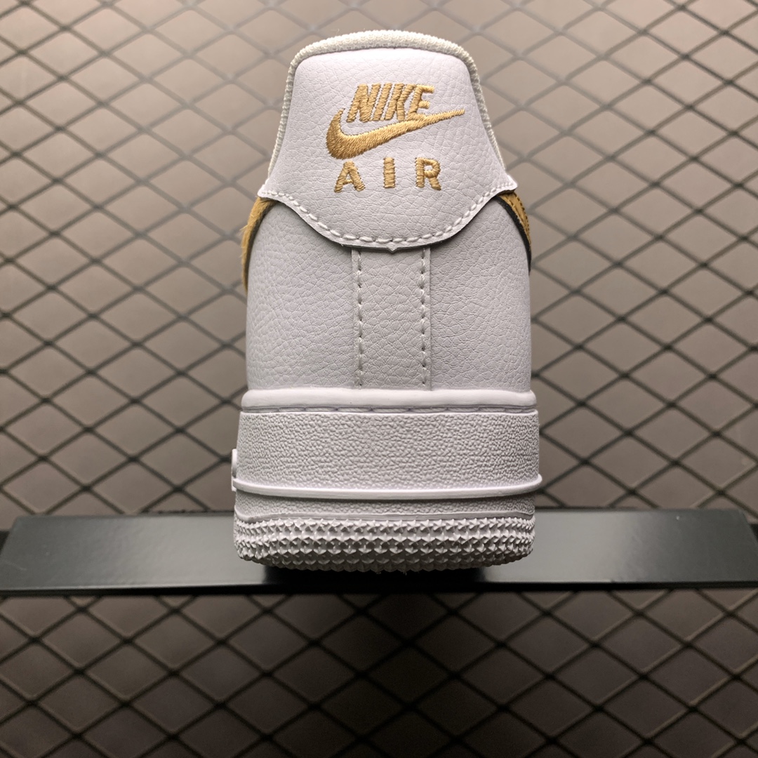 200 Nike Air Force 1'07 空军一号低帮运动休闲板鞋 CW7567-101