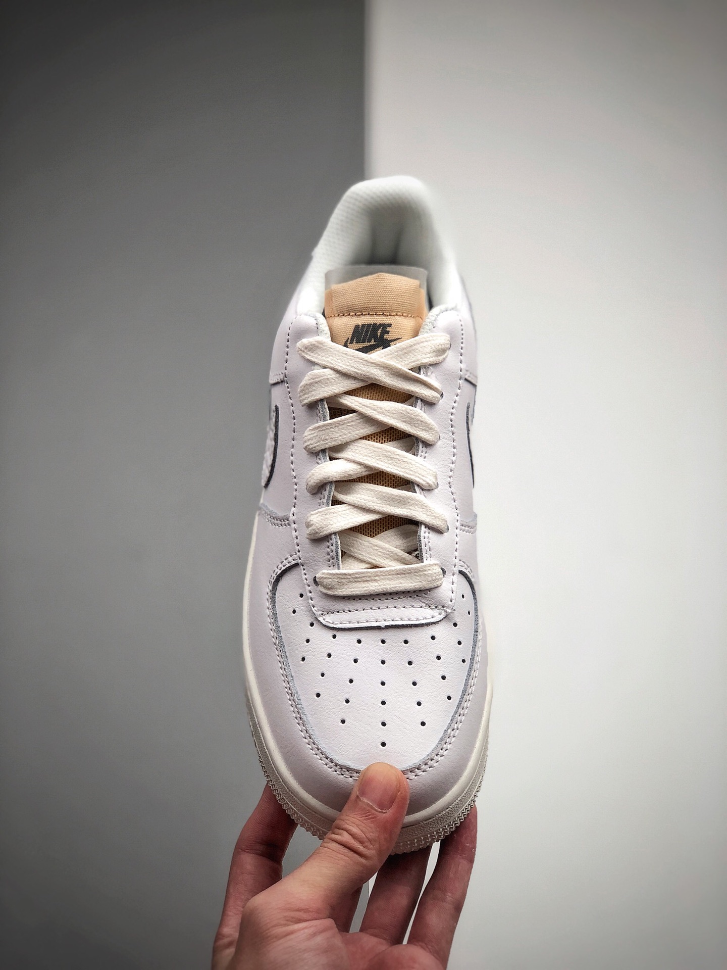 160  Air Force 1 07 LX White Onyx Bling LF钻石哔呤  空军一号低帮CZ8101-100