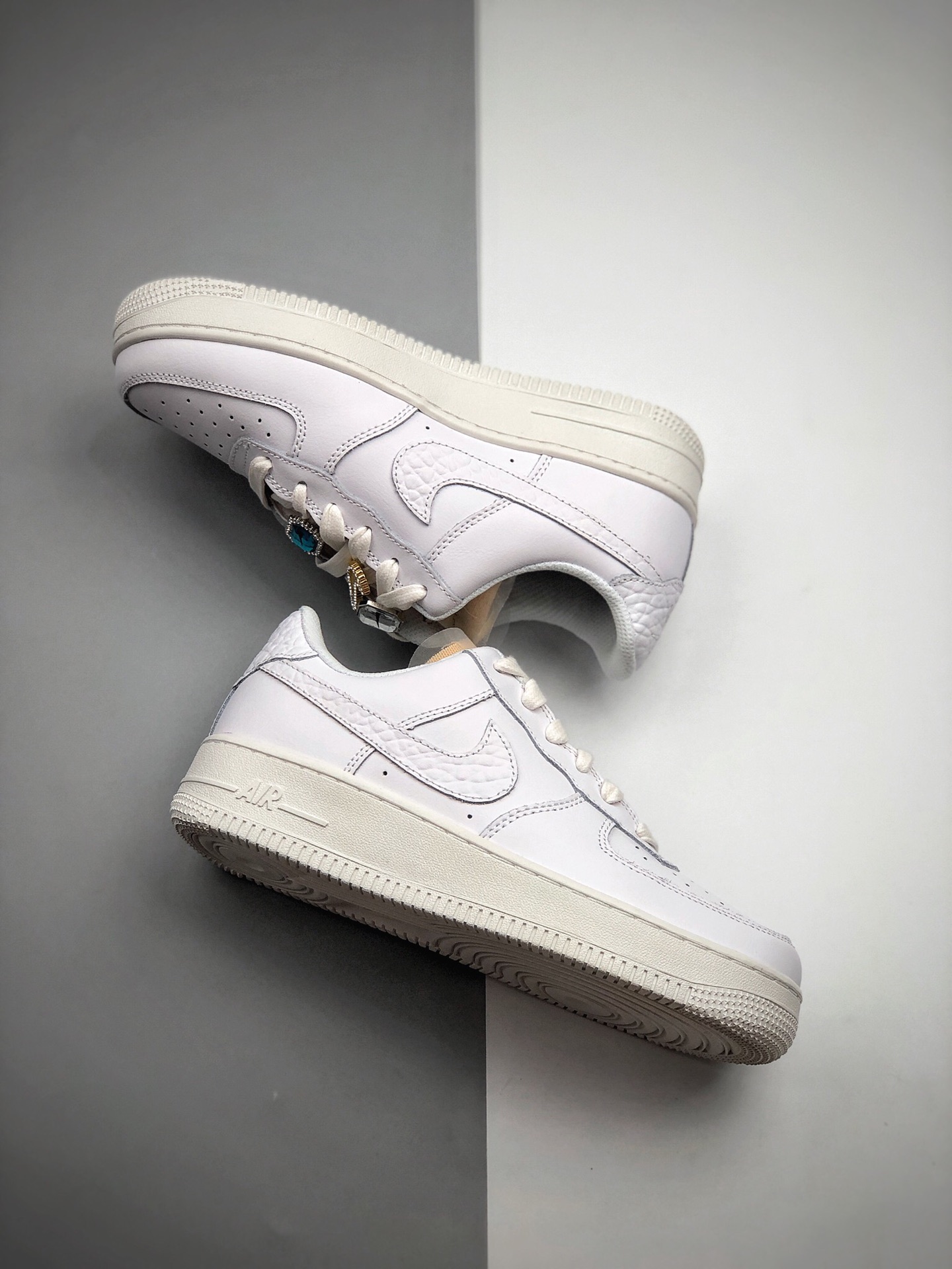 160  Air Force 1 07 LX White Onyx Bling LF钻石哔呤  空军一号低帮CZ8101-100