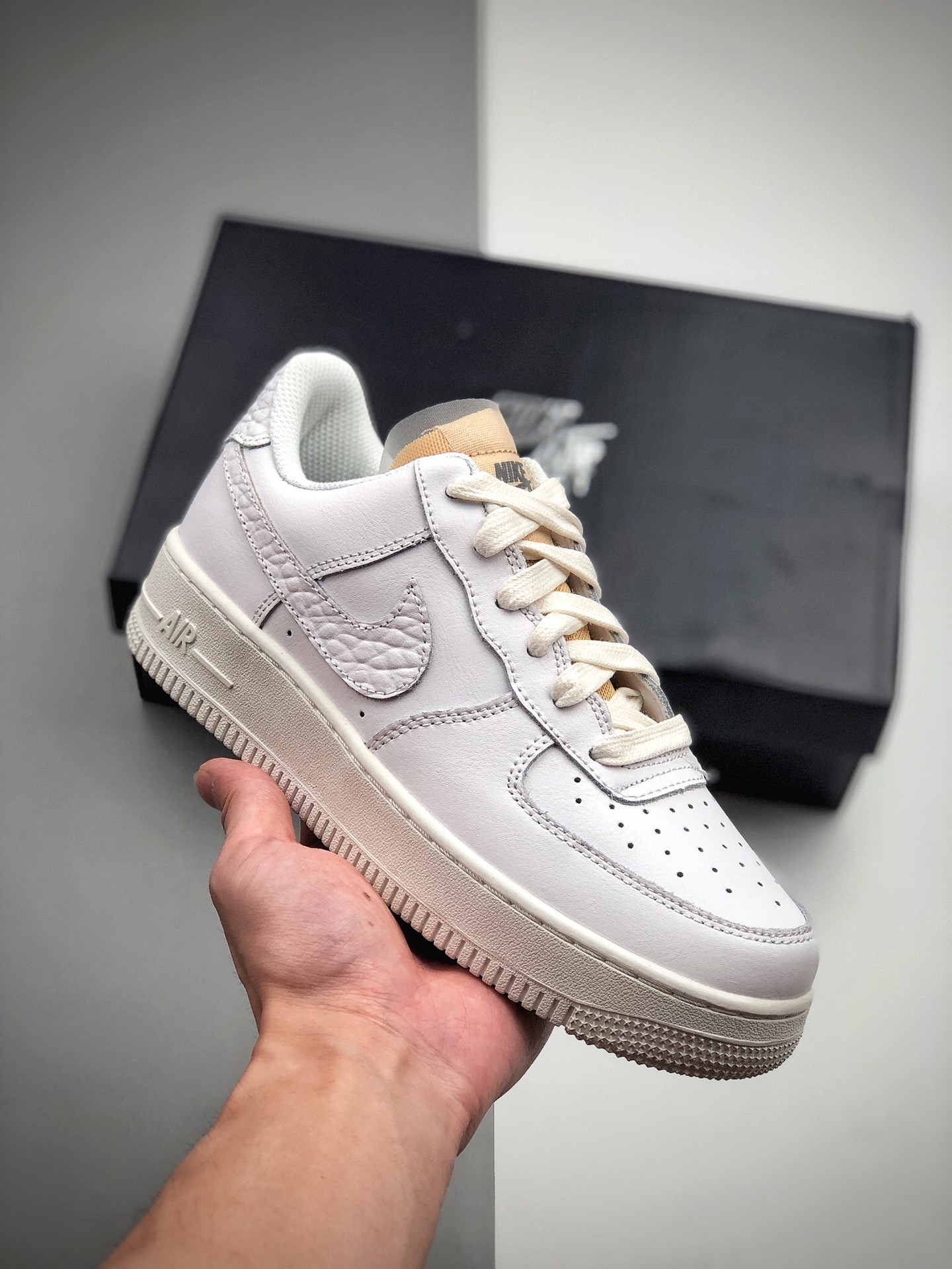 160  Air Force 1 07 LX White Onyx Bling LF钻石哔呤  空军一号低帮CZ8101-100