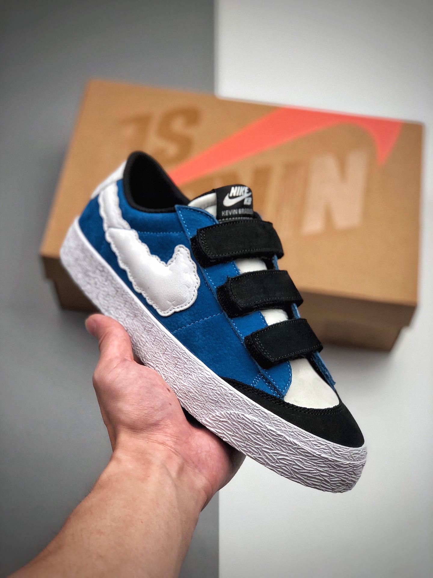 310 【公司级 NK SB Blazer low 王一博同款】 Kevin Bradley x NK SB Blazer Low “Heaven”天堂蓝天白云冰淇淋滑板鞋 CT4594-400