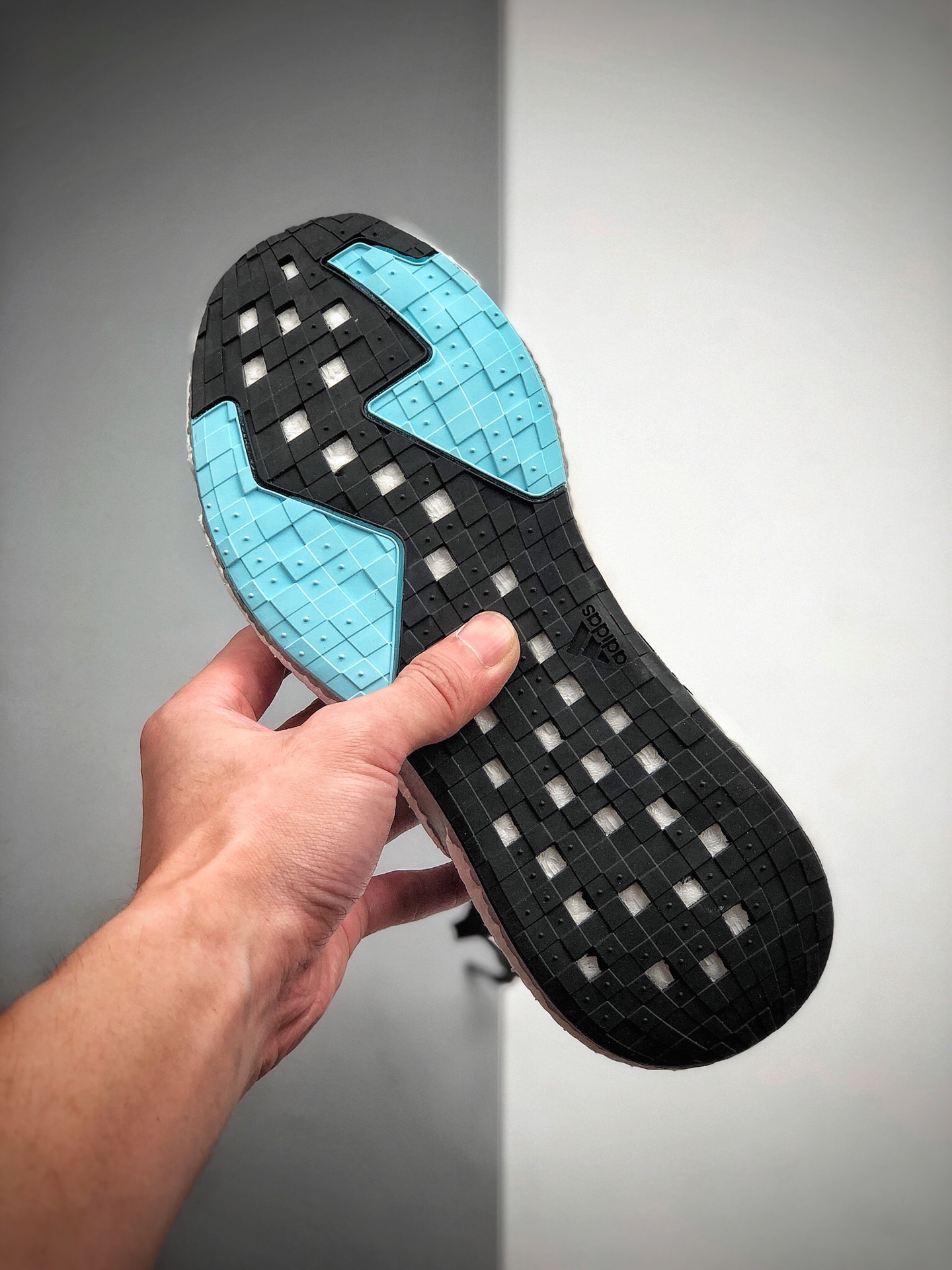 250 Adidas X9000L4 Boost 系列款式FW8405