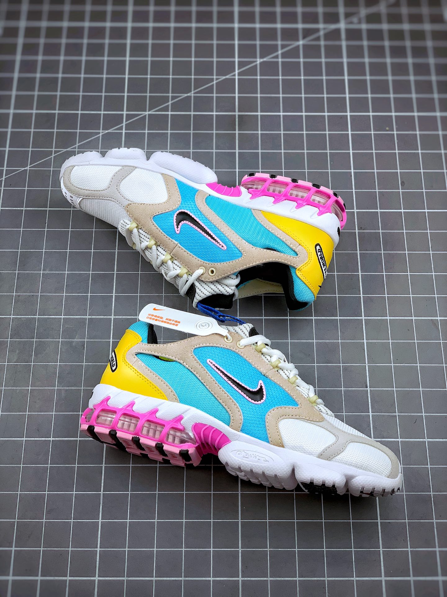 200 Stussy x Air Zoom Spiridon CG 2  六层组合气垫  灰蓝粉 限定版 CW7482-100