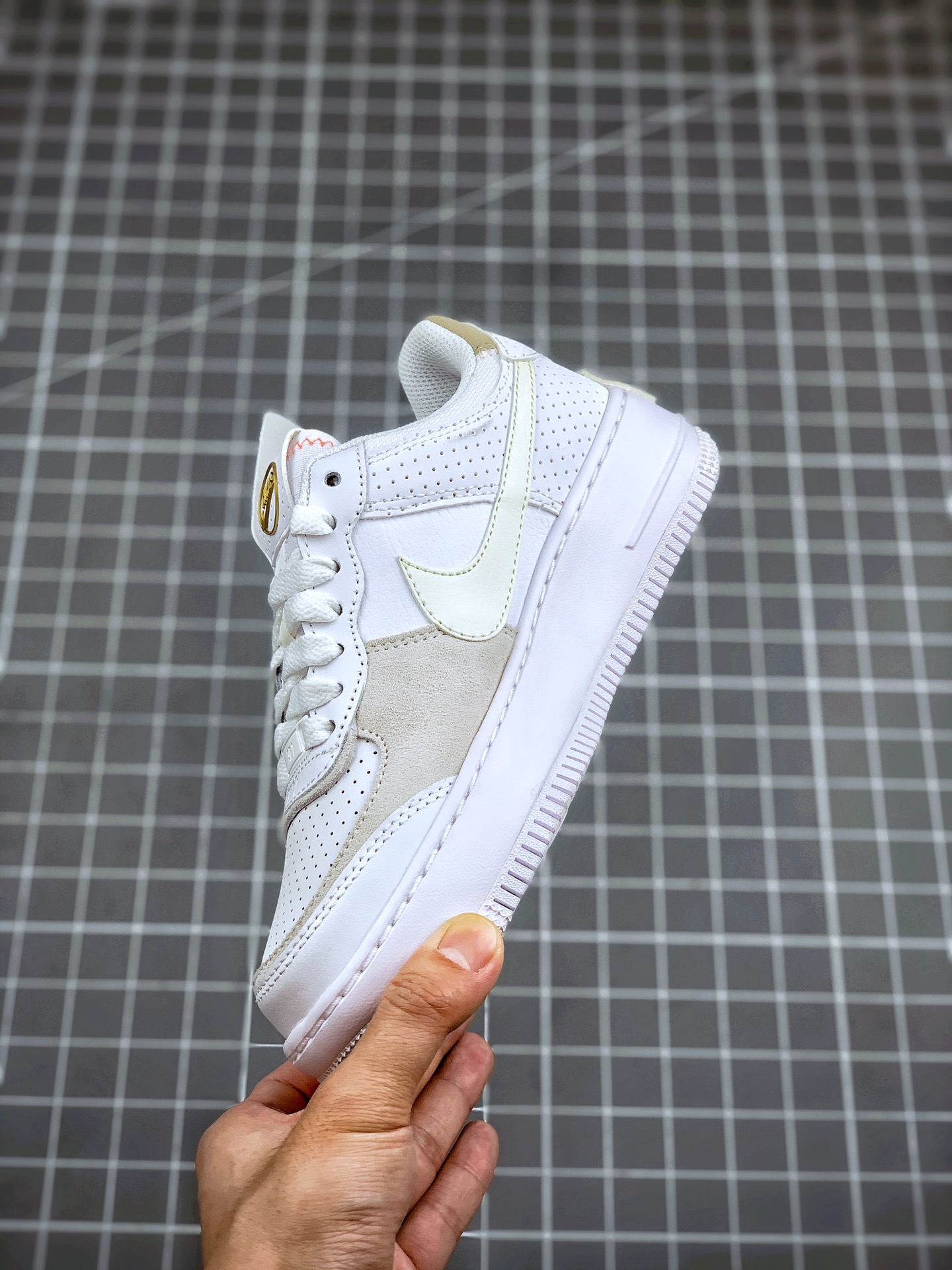 200 Air Force 1 Shadow 灰白拼接 轻量增高低帮百搭板鞋”拼接马卡龙” CZ8107-100