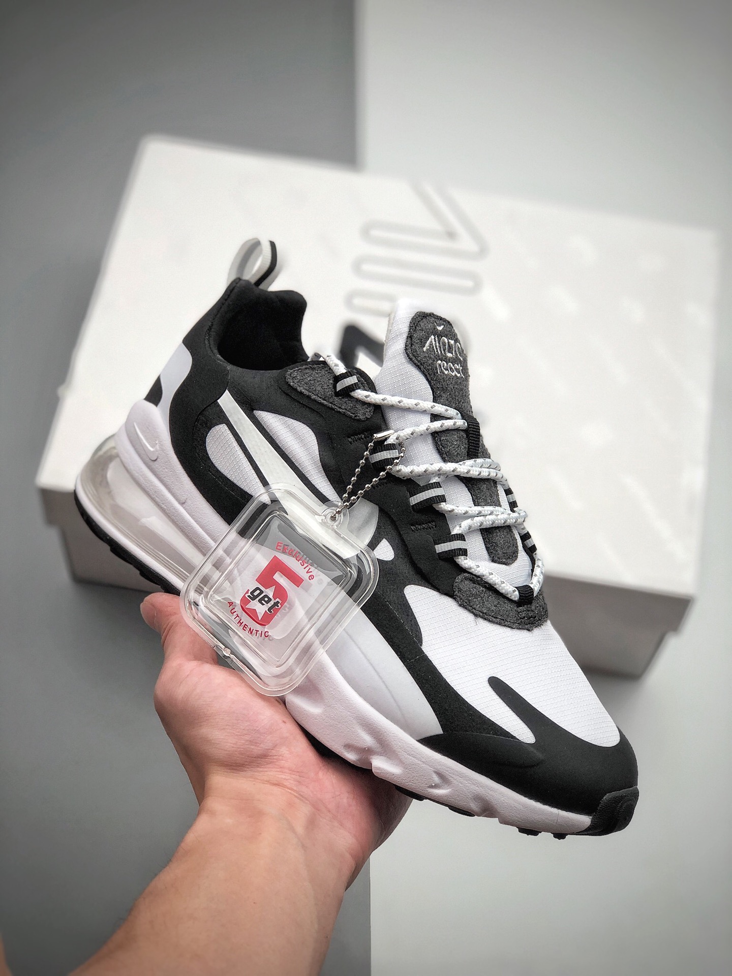180 耐克Nike Wmns Air Max 270 React ”White/Light Blue”270瑞亚慢跑鞋CQ4805-101