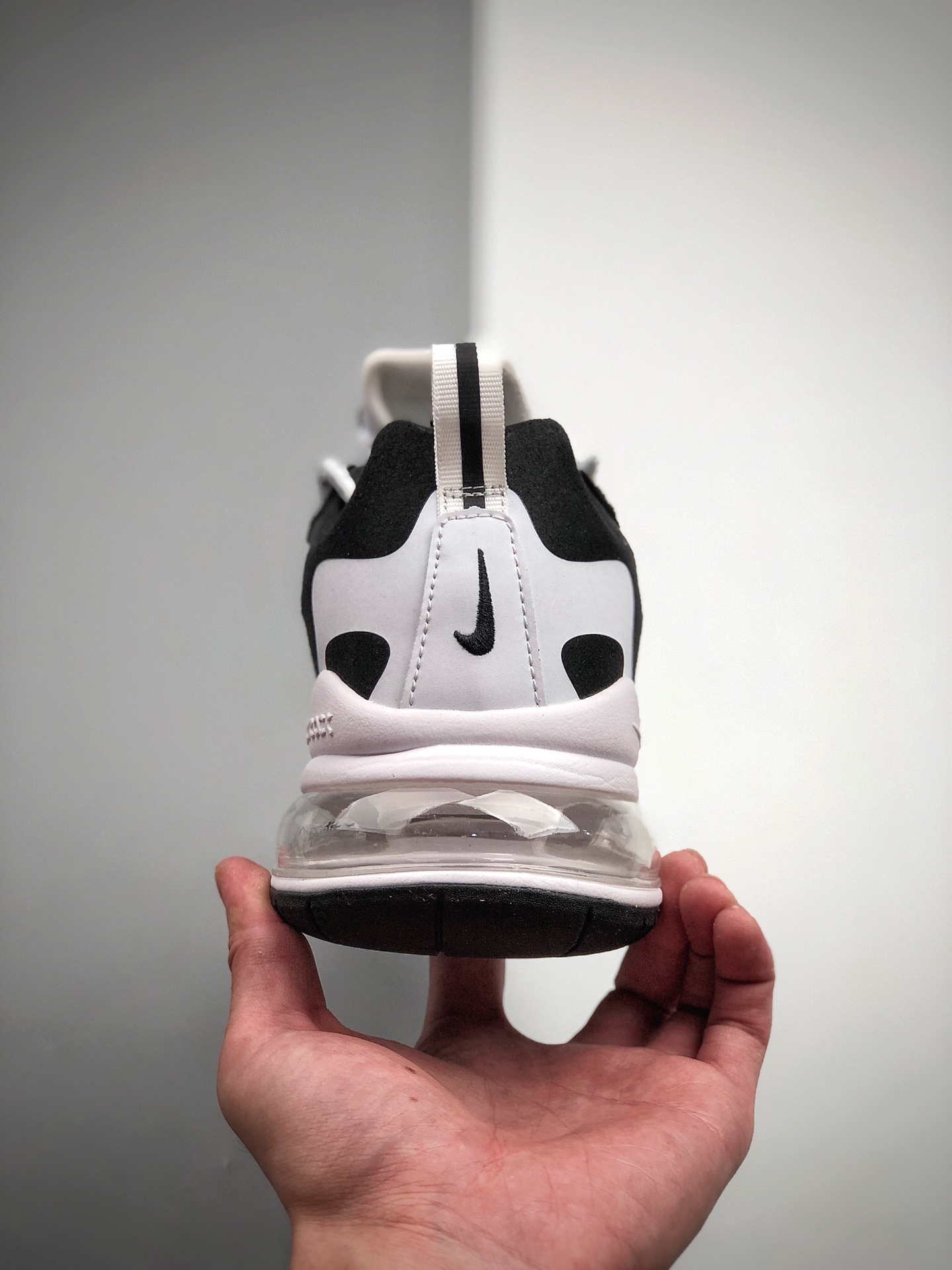 180 耐克Nike Wmns Air Max 270 React ”White/Light Blue”270瑞亚慢跑鞋CQ4805-101