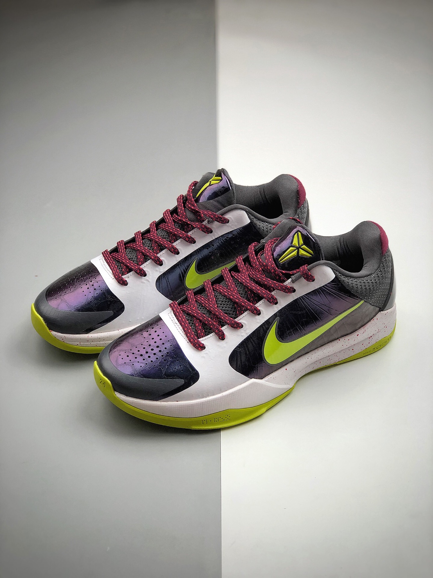 310 公司级 Nike Kobe 5 Lakers 科比5代 低帮篮球鞋/小丑 CD4991-100