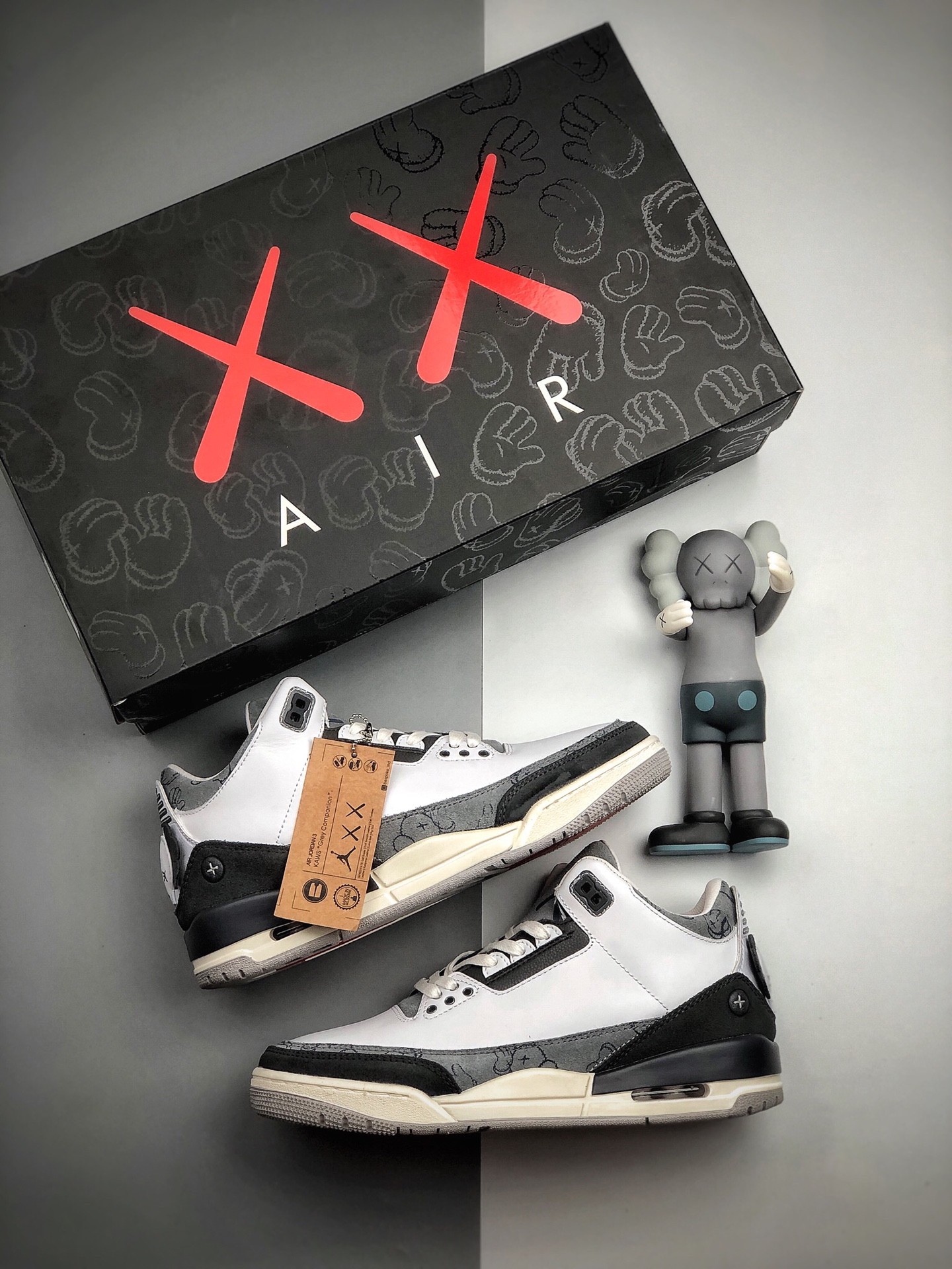 Air Jordan 3 “KAWS”