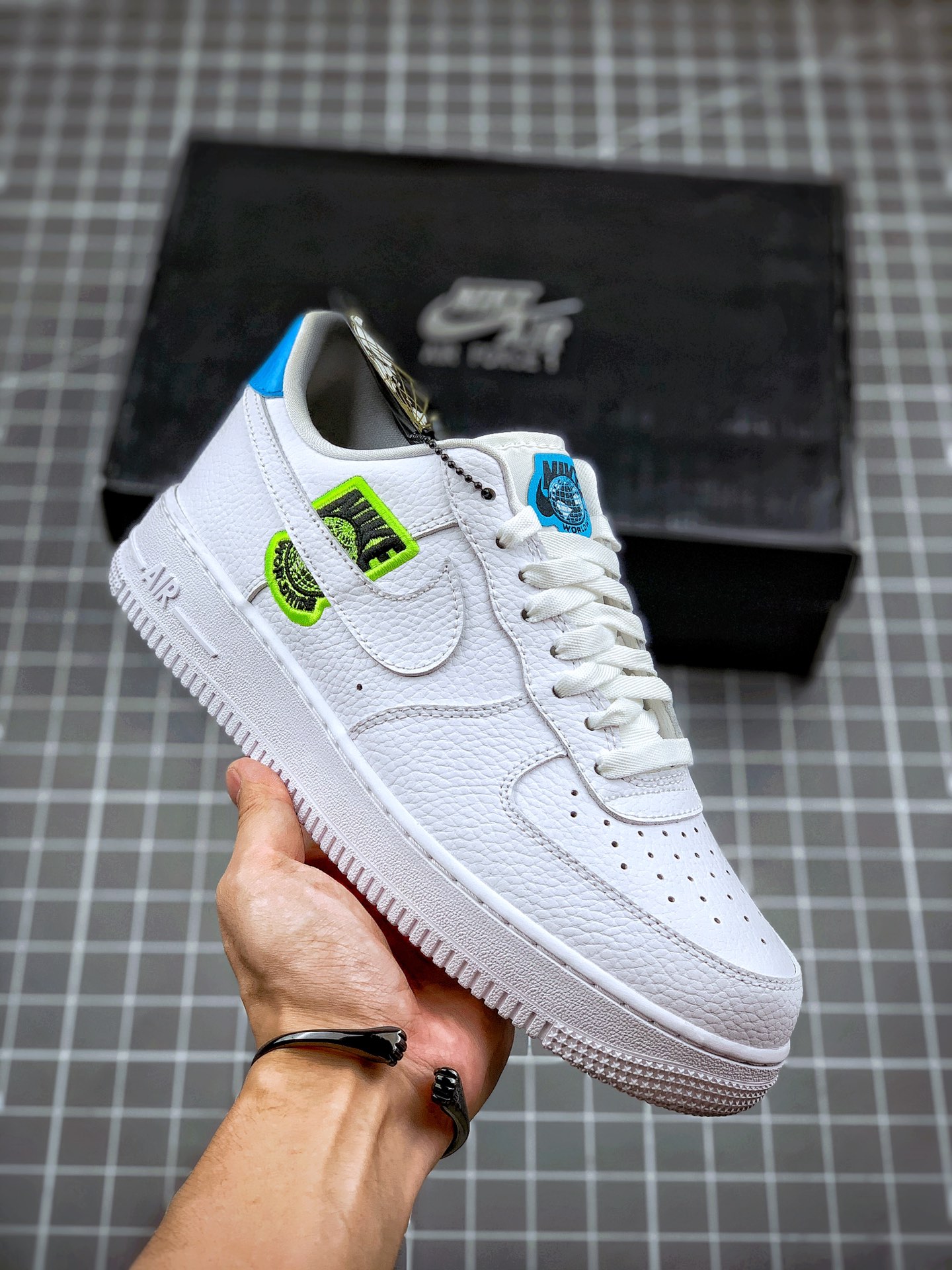 200 Air Force 1 '07 SE Worldwide LF世界共同努力空军一号低帮 货号：CT1414-101