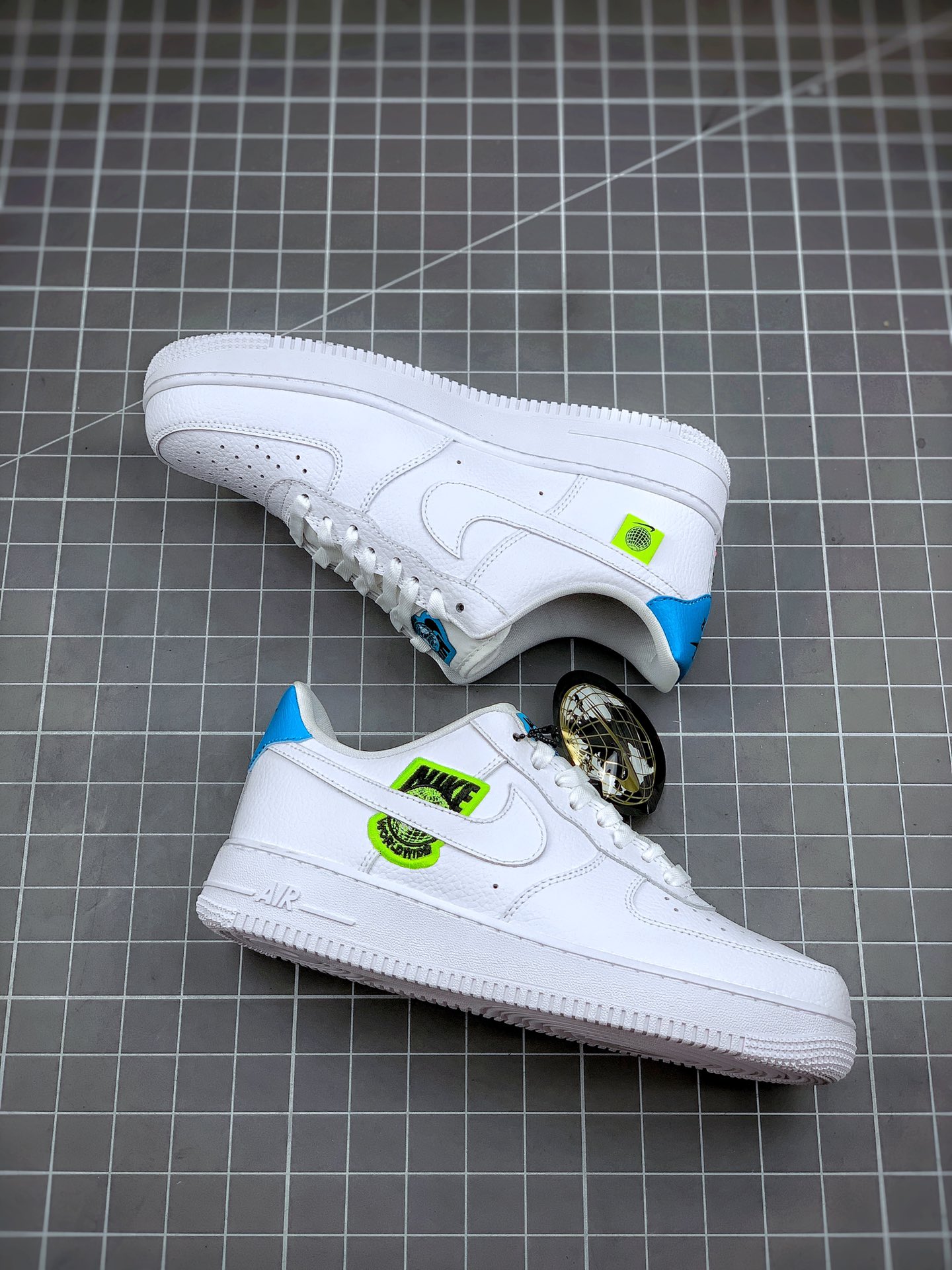 200 Air Force 1 '07 SE Worldwide LF世界共同努力空军一号低帮 货号：CT1414-101