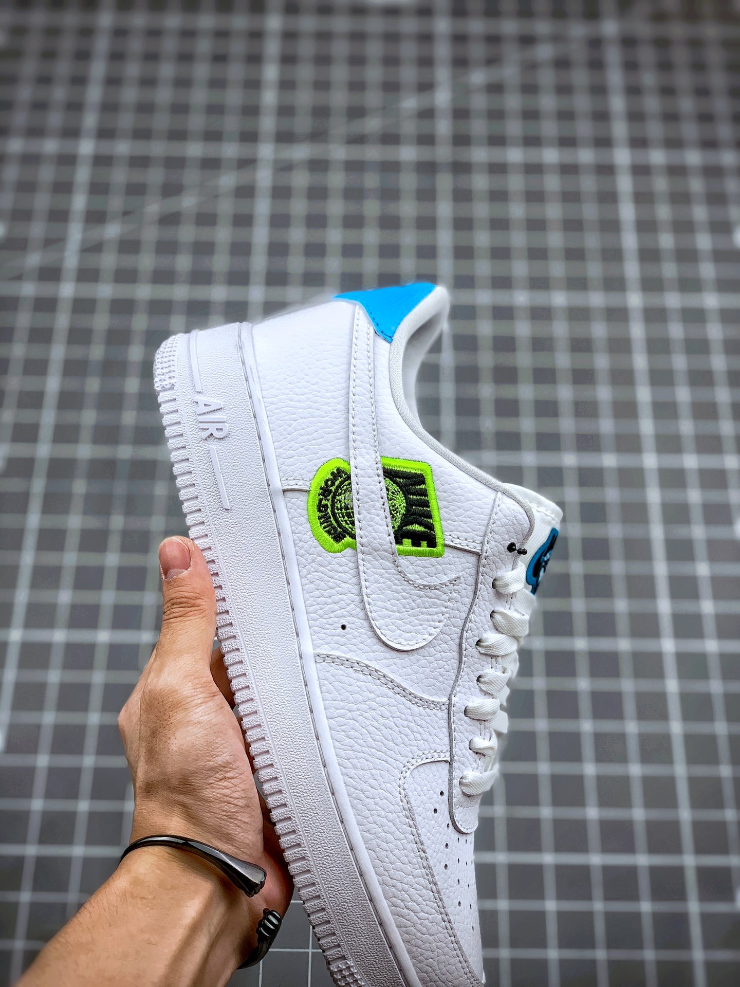 200 Air Force 1 '07 SE Worldwide LF世界共同努力空军一号低帮 货号：CT1414-101
