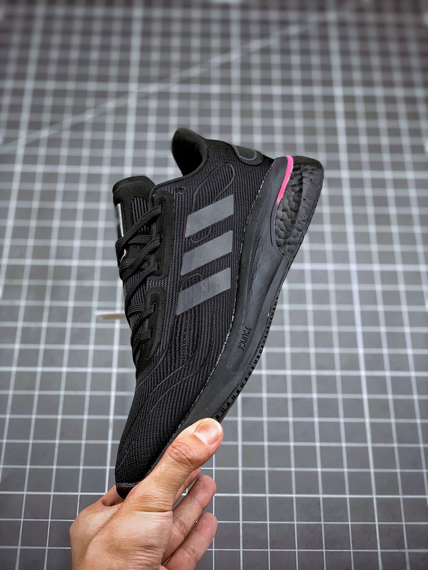 200 Adidas Supernova M 马拉松 赛事专业跑步鞋