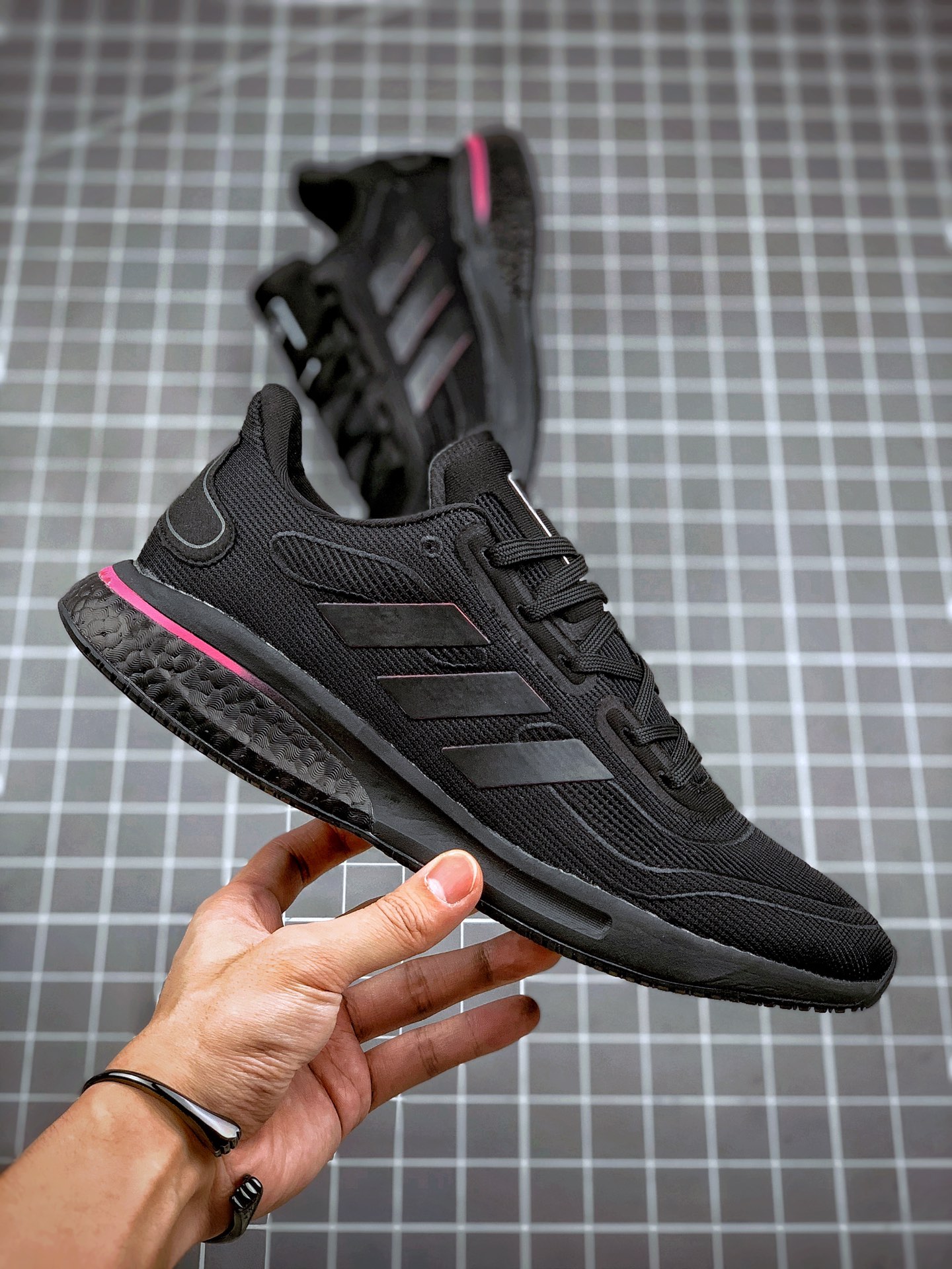 200 Adidas Supernova M 马拉松 赛事专业跑步鞋