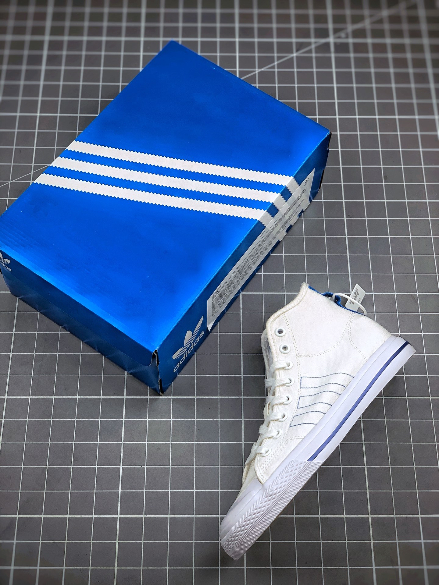 220 Adidas Nizza校园潮鞋 货号: FY3092