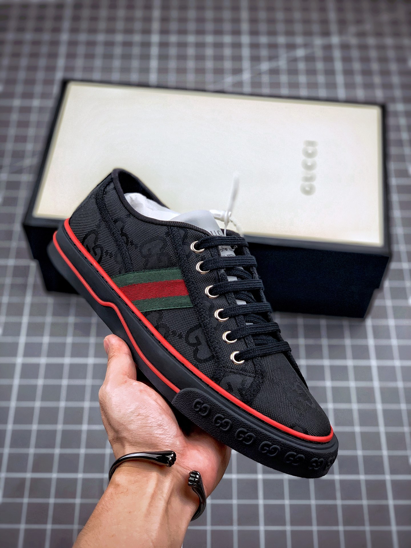 330   海淘商家混卖版  渠道原装订单 GUCCI Tennis 1977 Print Sneaker 帆布印花复古休闲运动板鞋