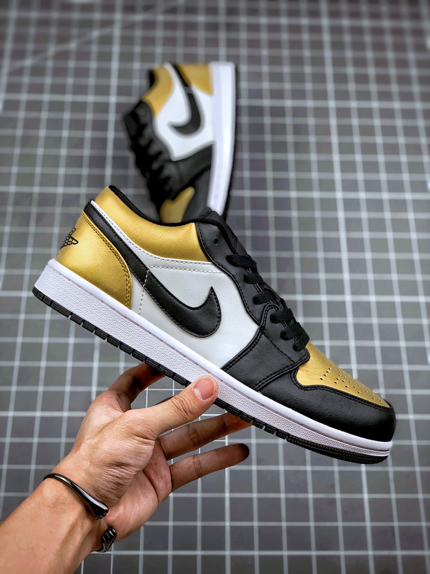 200  Air Jordan 1 Low 黑金脚趾 AJ1乔1低帮休闲板鞋 同步官方配色  CQ9447-700