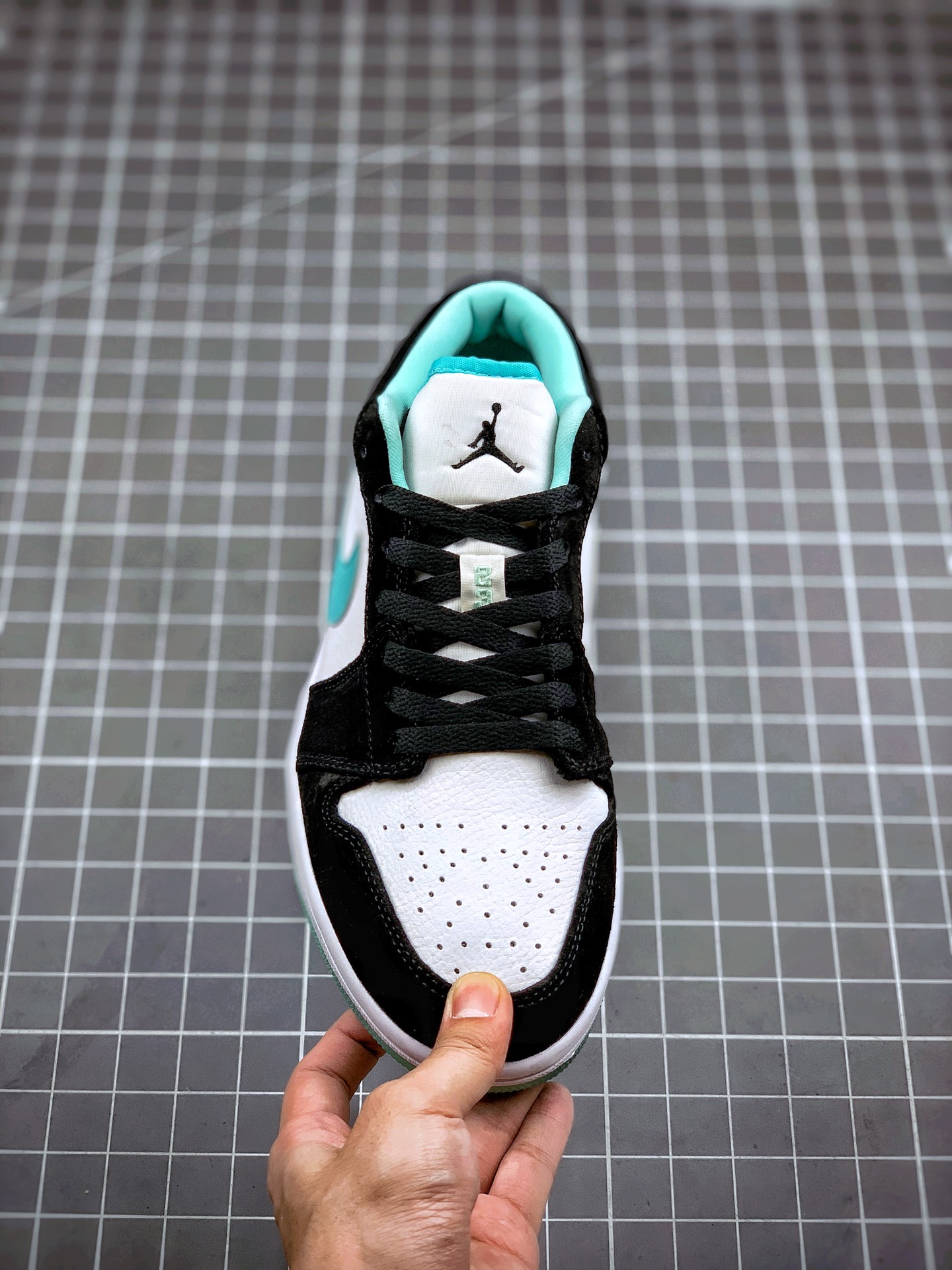200  Air Jordan 1 Low 郭艾伦 郭艾伦限定 / 蒂芙尼绿 AJ1乔1低帮休闲板鞋 CQ9828-131