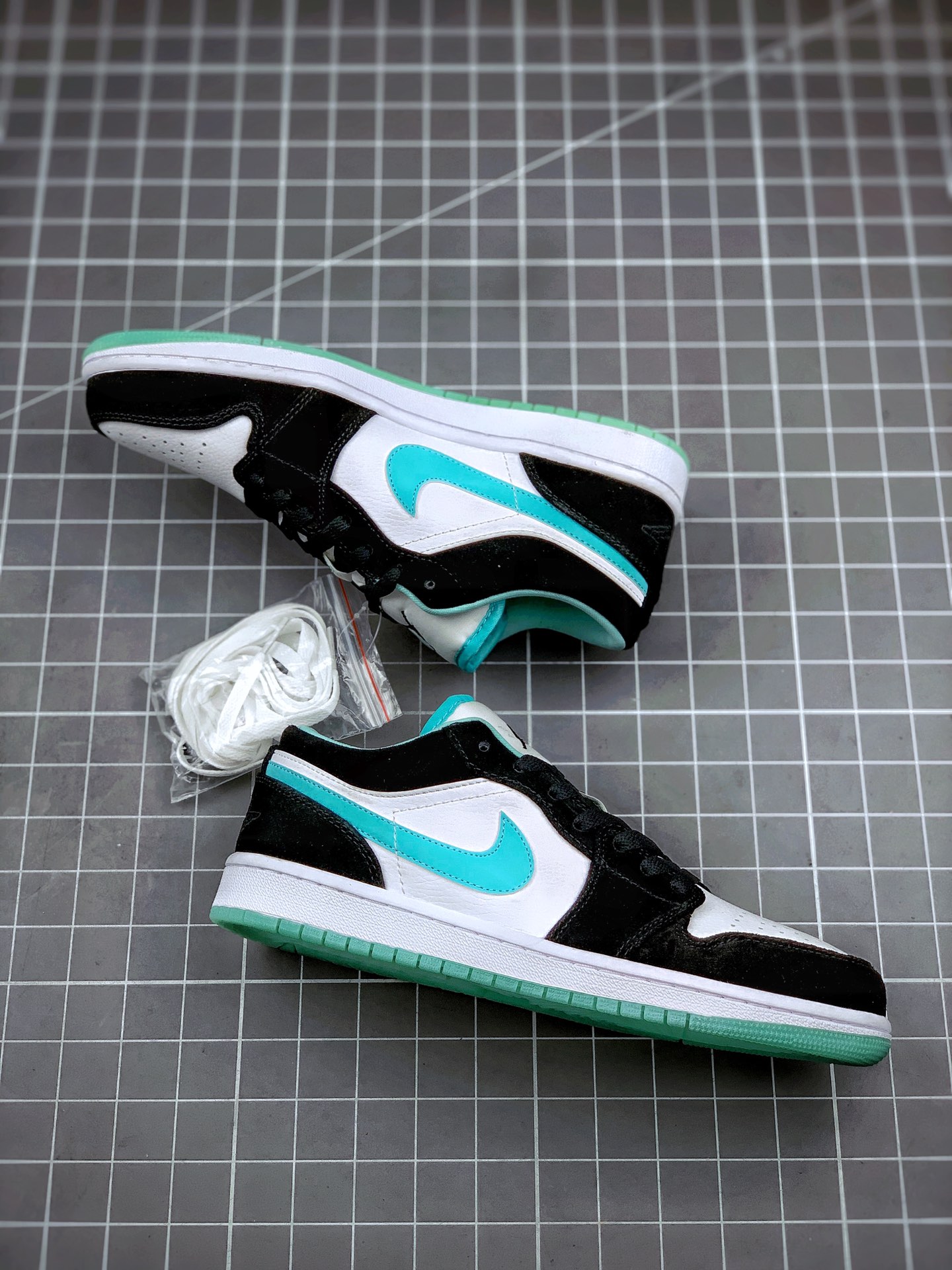 200  Air Jordan 1 Low 郭艾伦 郭艾伦限定 / 蒂芙尼绿 AJ1乔1低帮休闲板鞋 CQ9828-131