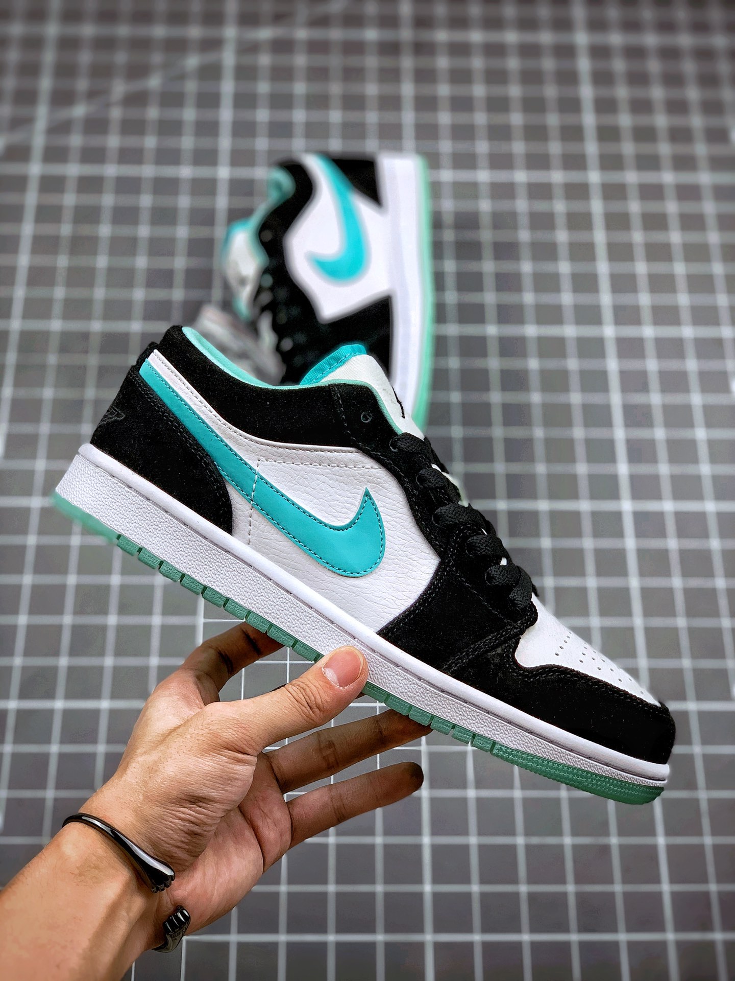 200  Air Jordan 1 Low 郭艾伦 郭艾伦限定 / 蒂芙尼绿 AJ1乔1低帮休闲板鞋 CQ9828-131