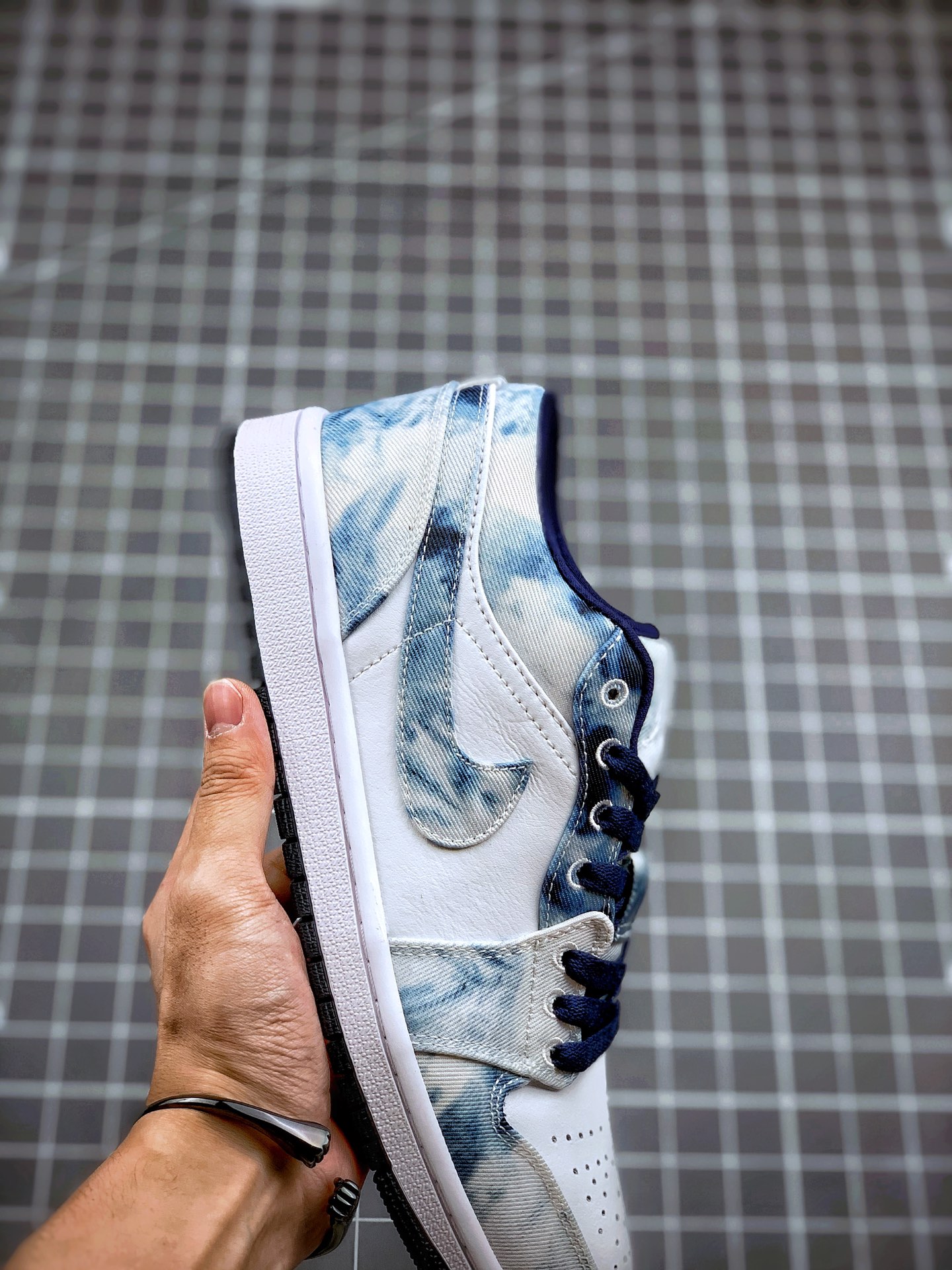 200  Air Jordan 1 Low 丹宁扎染 AJ1乔1低帮休闲板鞋 货号：CZ8455-100
