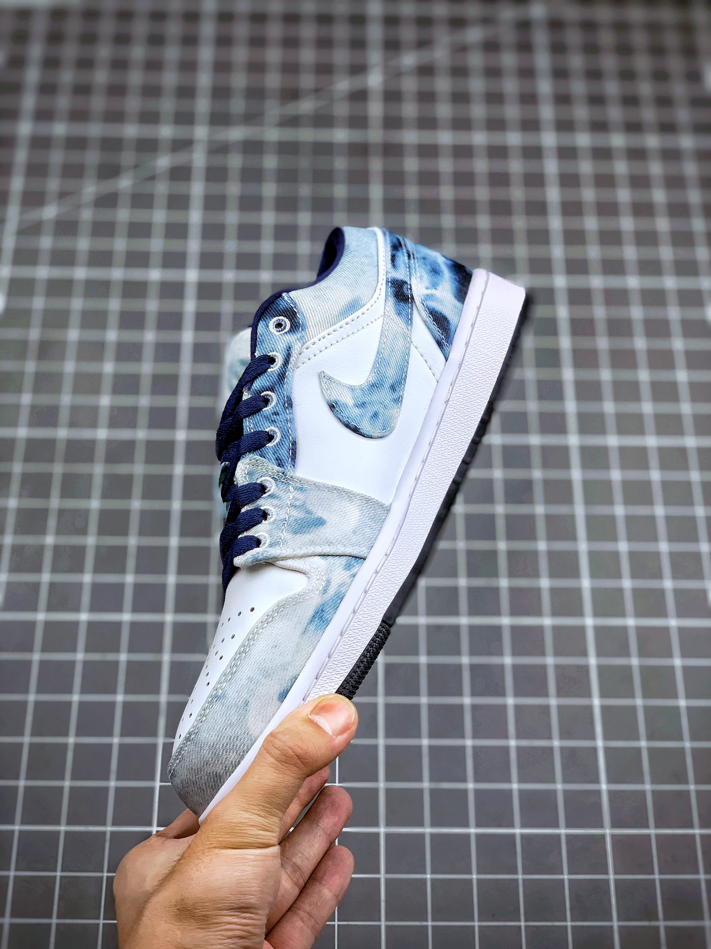 200  Air Jordan 1 Low 丹宁扎染 AJ1乔1低帮休闲板鞋 货号：CZ8455-100