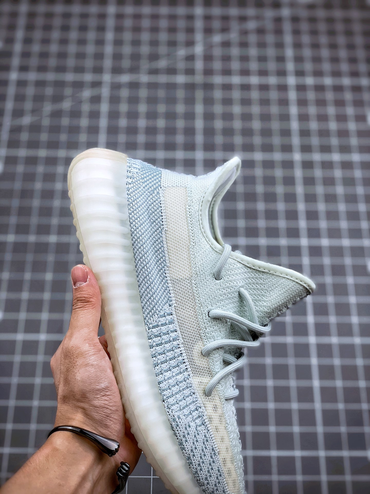 200 AD Yeezy 350 Boost V2冰蓝天使