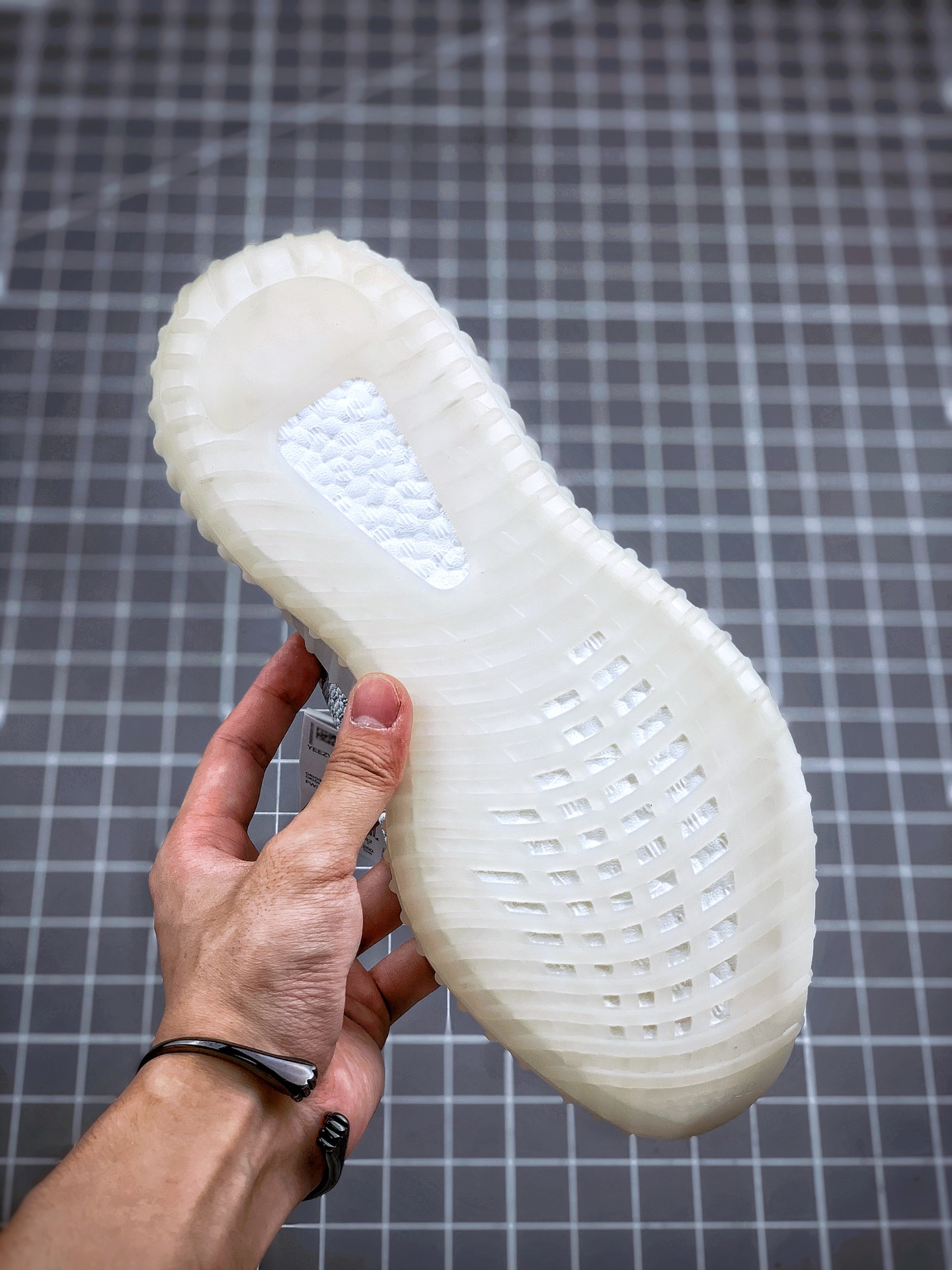 200 AD Yeezy 350 Boost V2冰蓝天使