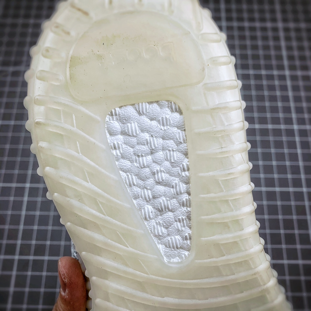 200  AD Yeezy 350 Boost V2冰蓝满天星