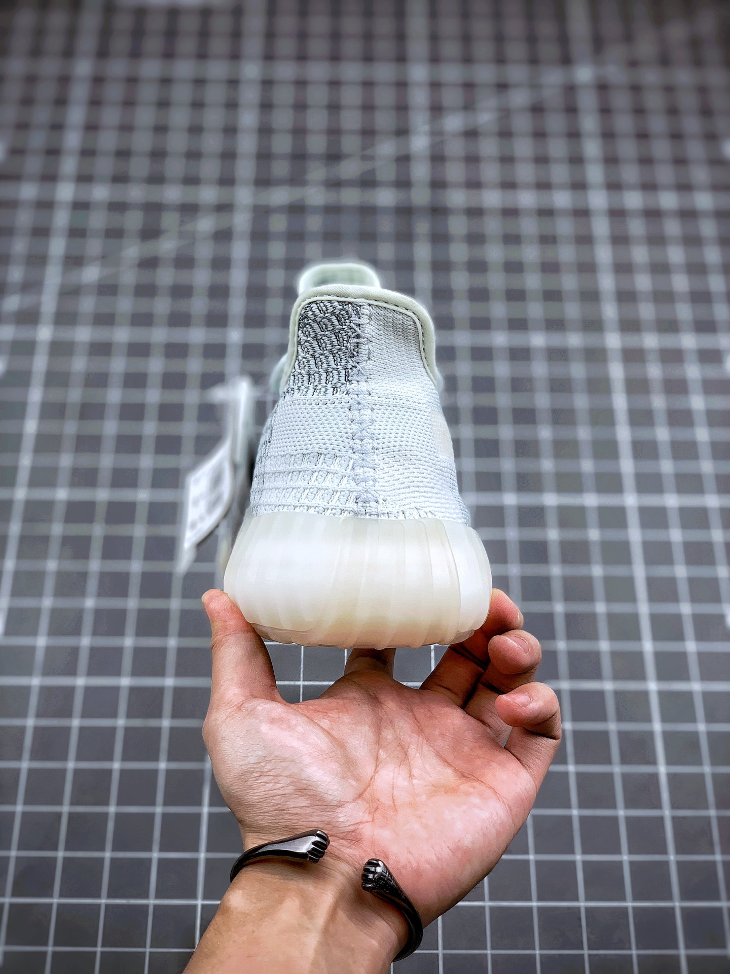 200  AD Yeezy 350 Boost V2冰蓝满天星